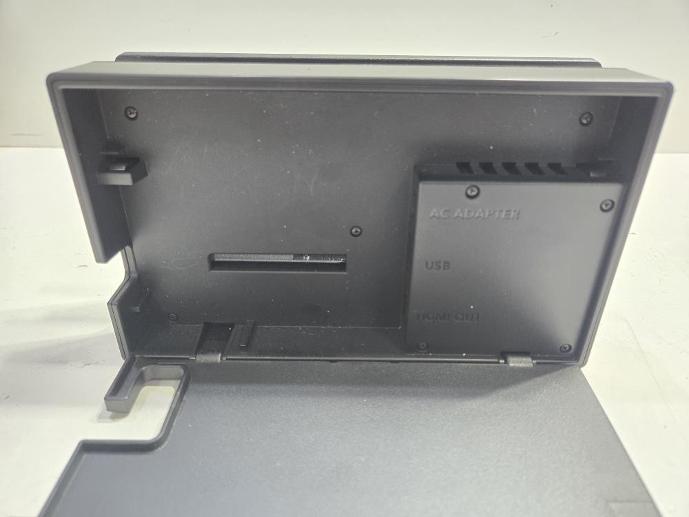 NINTENDO SWITCH W/DOCK (P11033710)