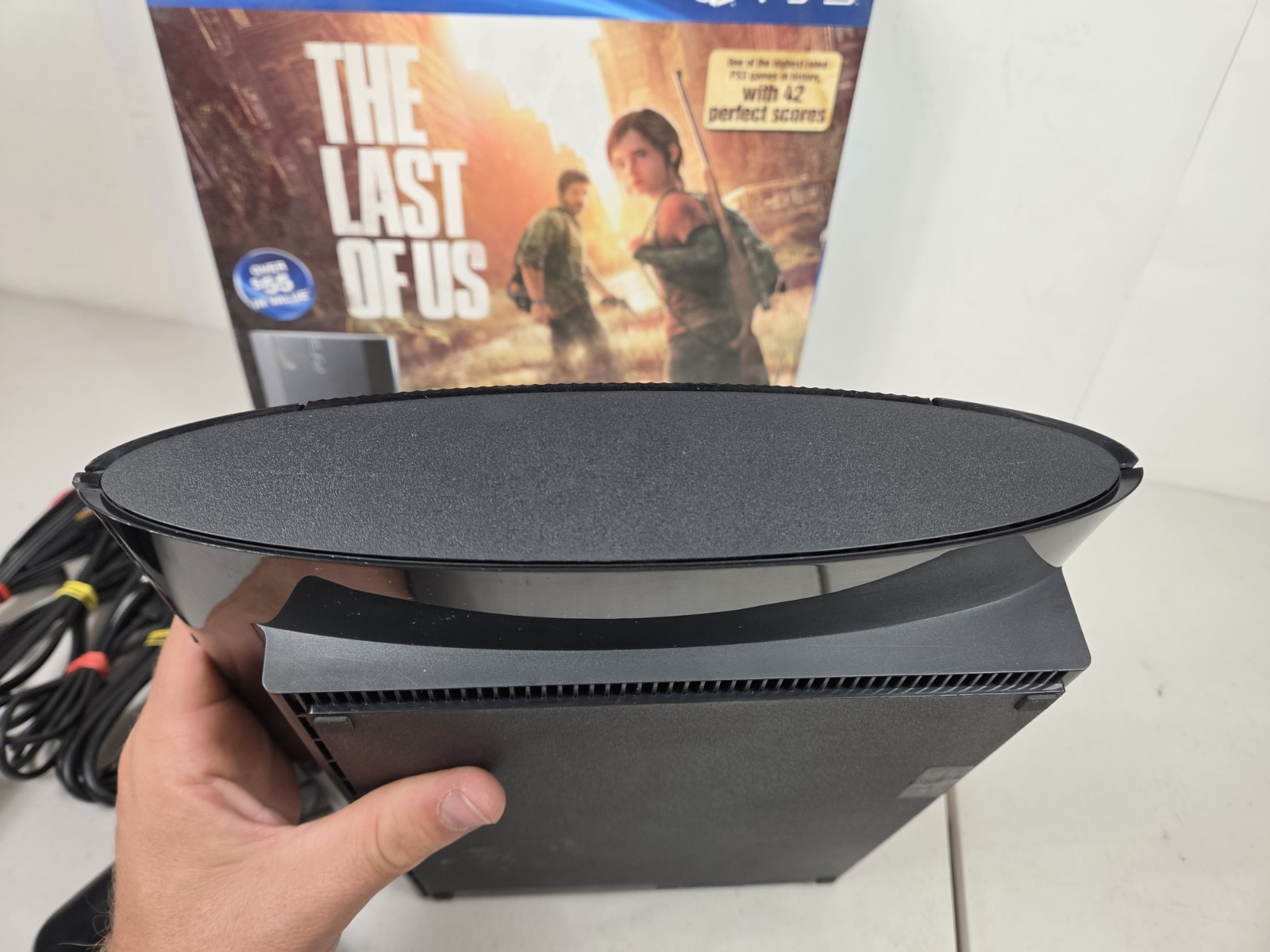 Sony PS3 Slim 250gb The Last Of Us Edition Console with Box + 2 Controllers