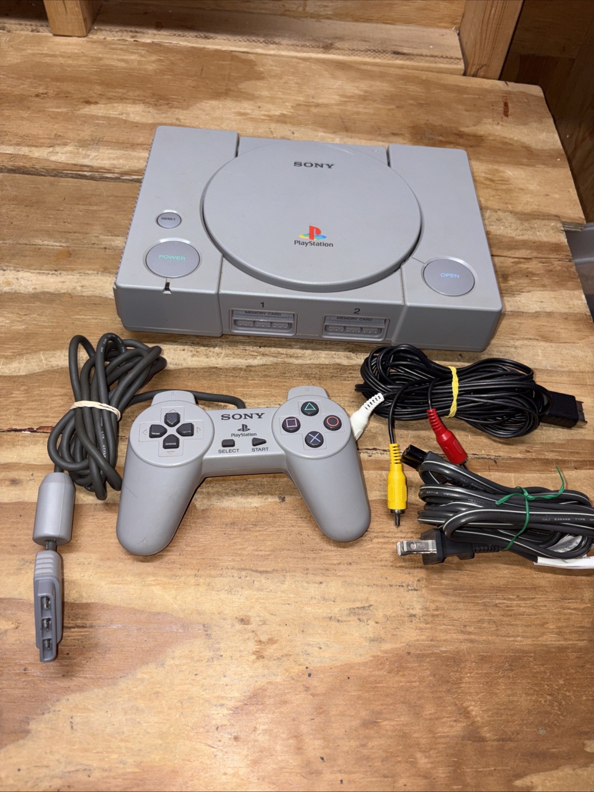 Sony PlayStation 1 PS1 SCPH-5501 Console w/ Cords & OEM Controller TESTED WORKS!
