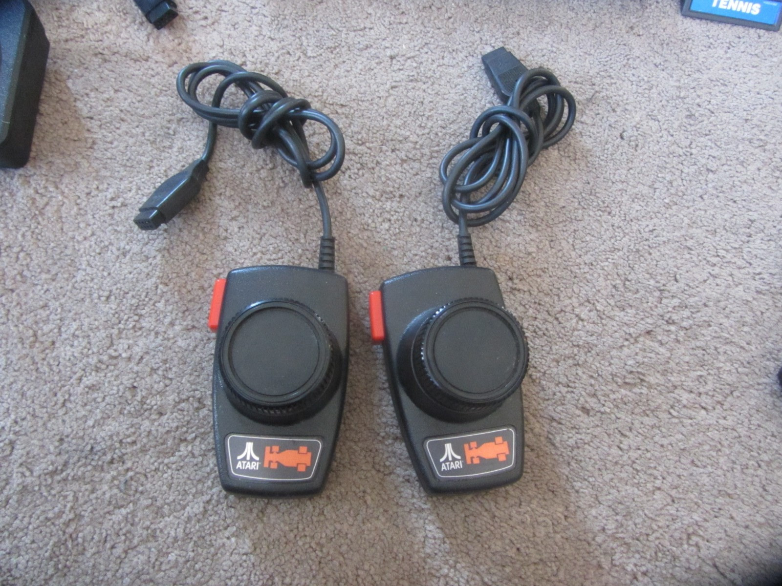 Atari 2600 Junior Video Game Console w/ Joysticks Paddles Keypads ++