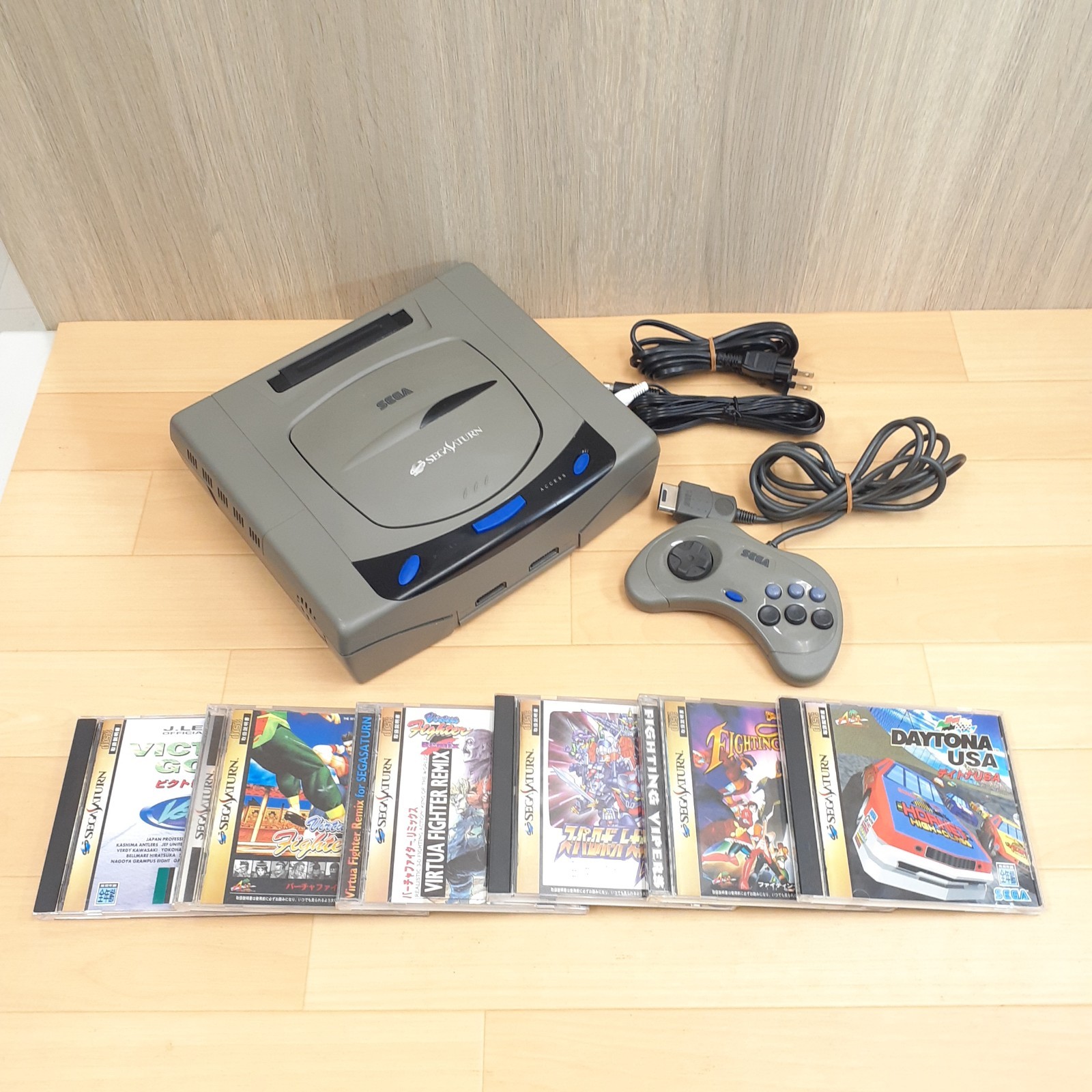 Sega Saturn Console Japan Bundle with 6 Games & 1 Controller DAYTONA USA VF2