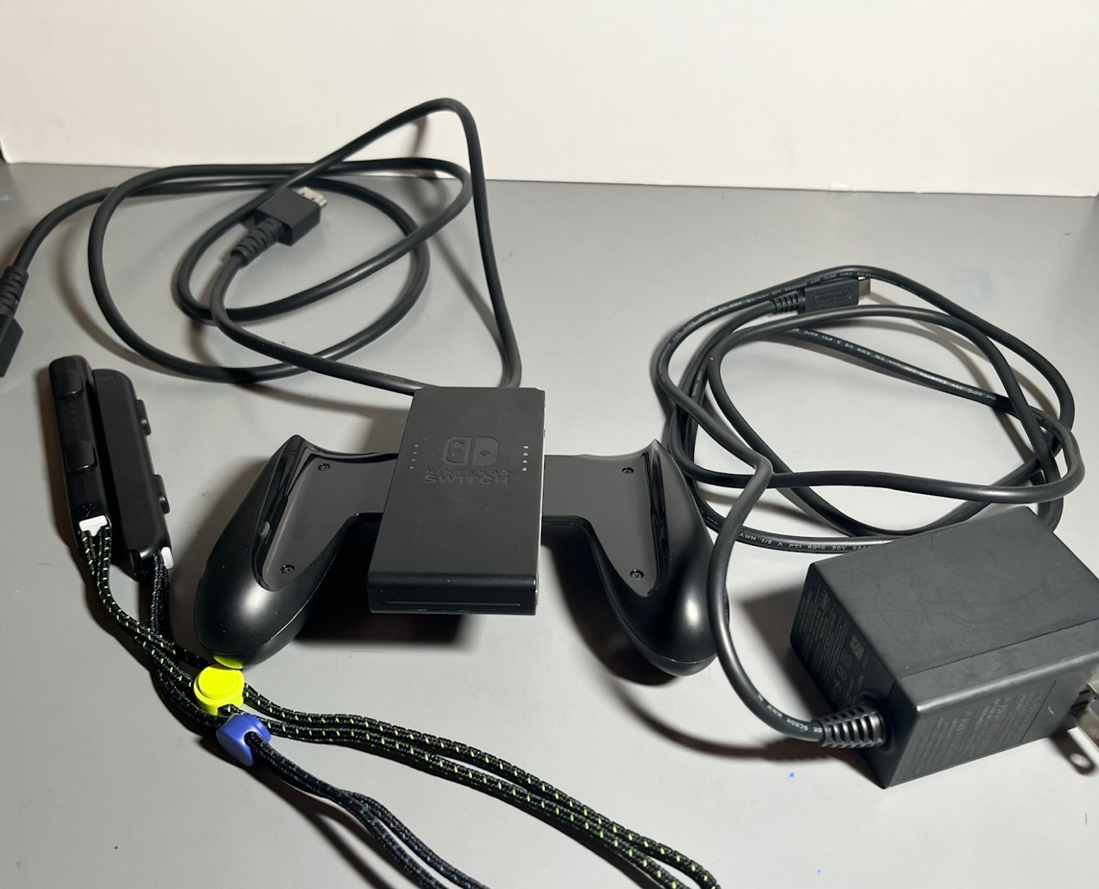 Nintendo Switch OLED Splatoon 3 Edition – Excellent Condition.