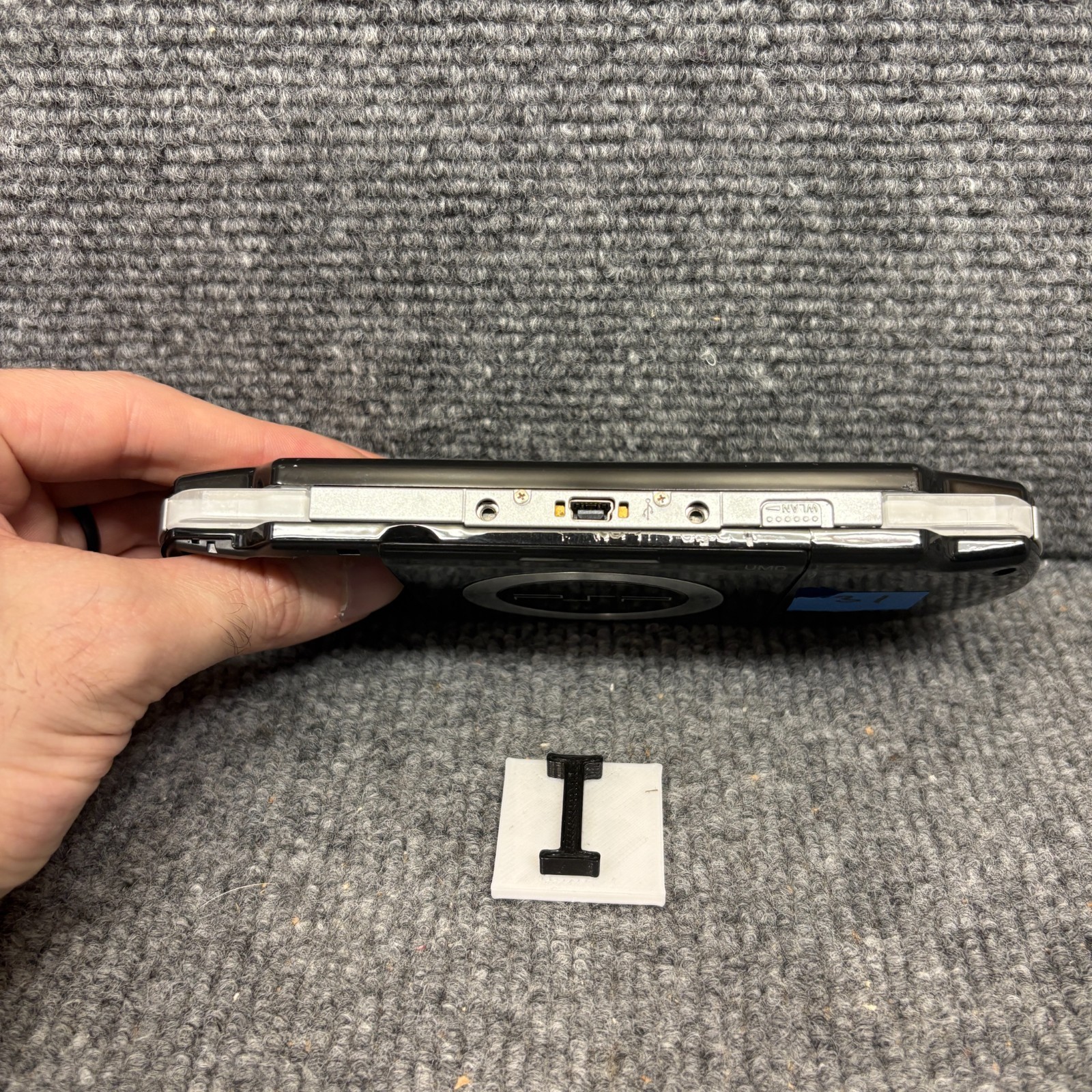 Sony PSP Handheld Console Only PSP-2001 For Parts And Repair AS IS No Battery