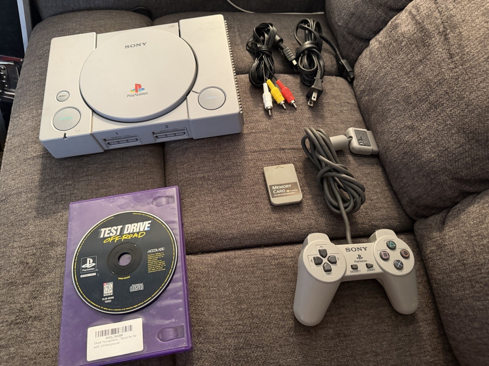 Sony PlayStation 1 PS1 Gray Console SCPH-5501 With Game