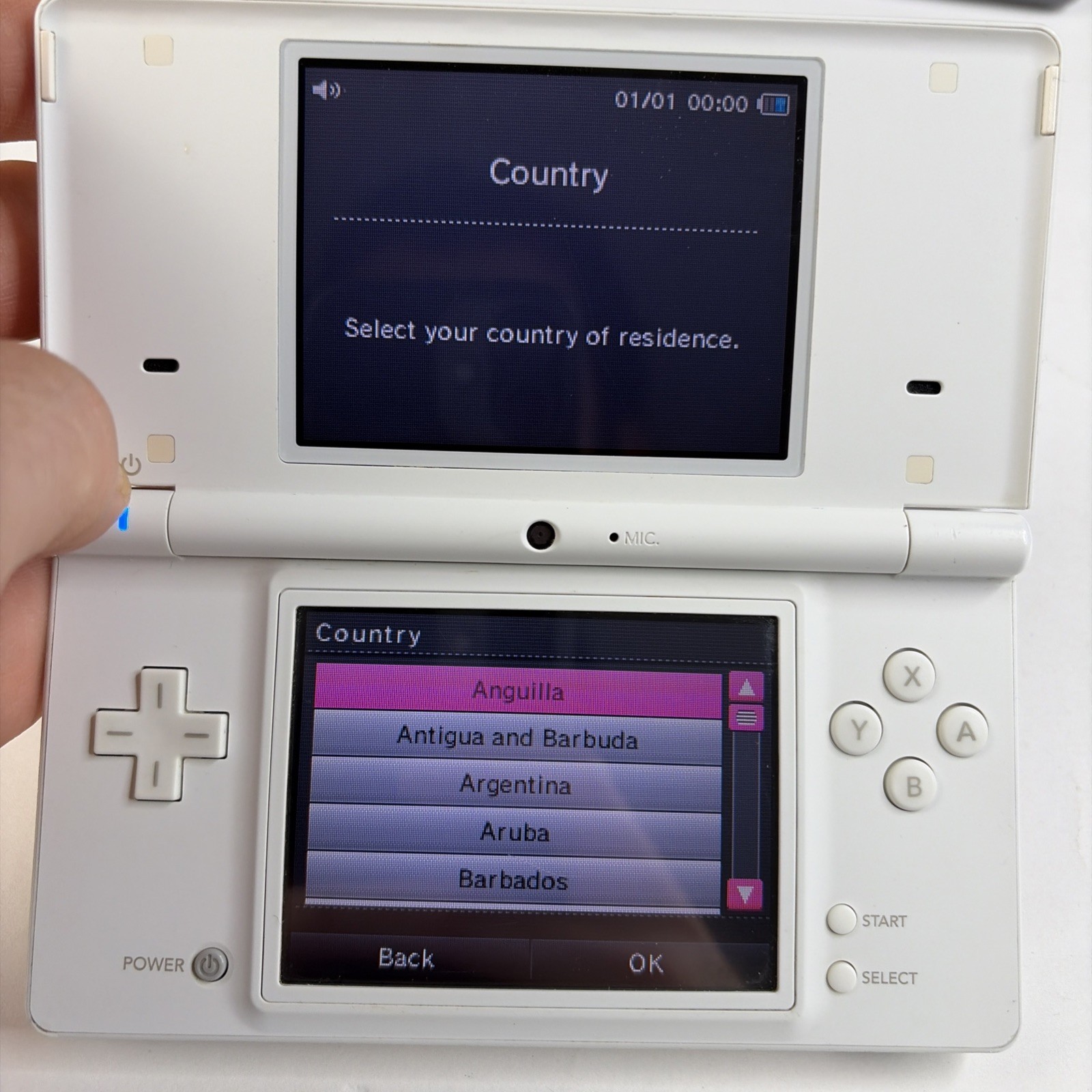 Nintendo DSi White Handheld Game Console with Charger. TESTED/WORKING US Model