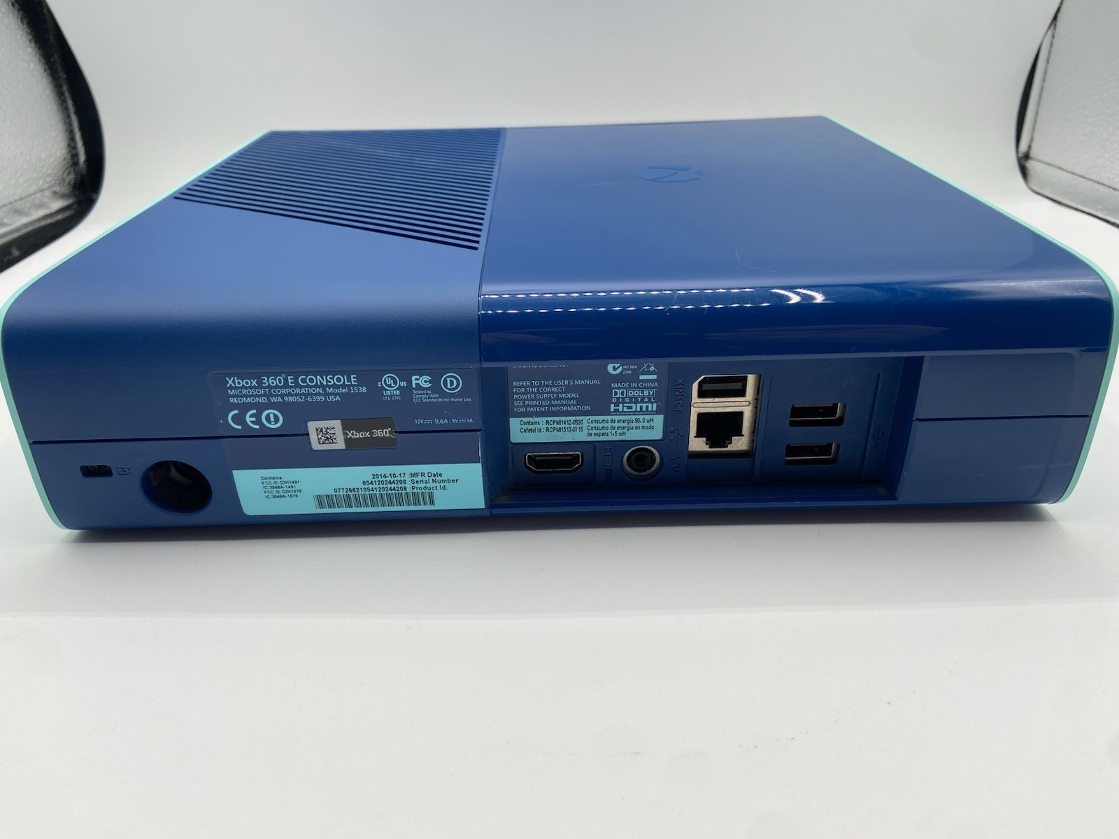 Microsoft Xbox 360 E Blue 500GB Bundle 2 Controllers 3 Games Tested Works