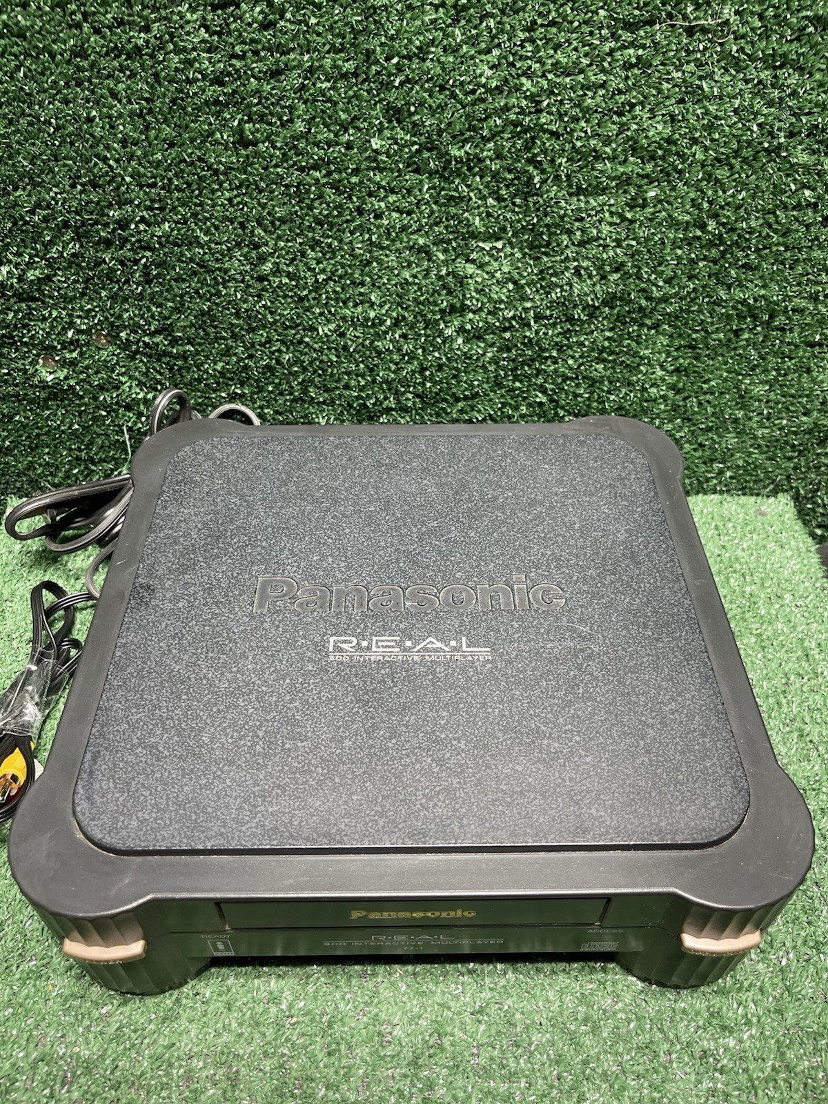 Panasonic REAL 3DO Console Bundle Powers On Doesn’t Read Disc. Free Ship!
