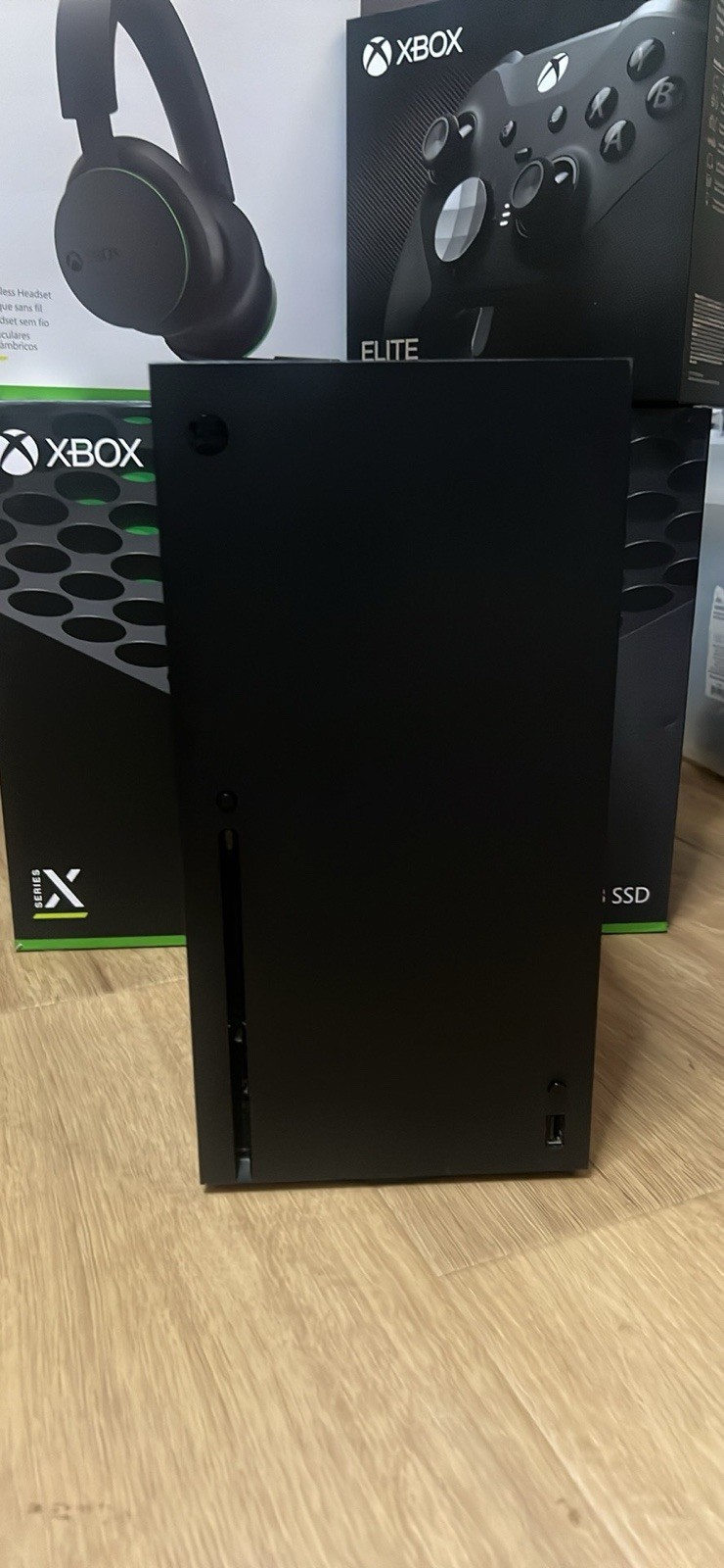 Xbox Series x 1TB With Elite Series 2 Controller, OG controller, And Headset