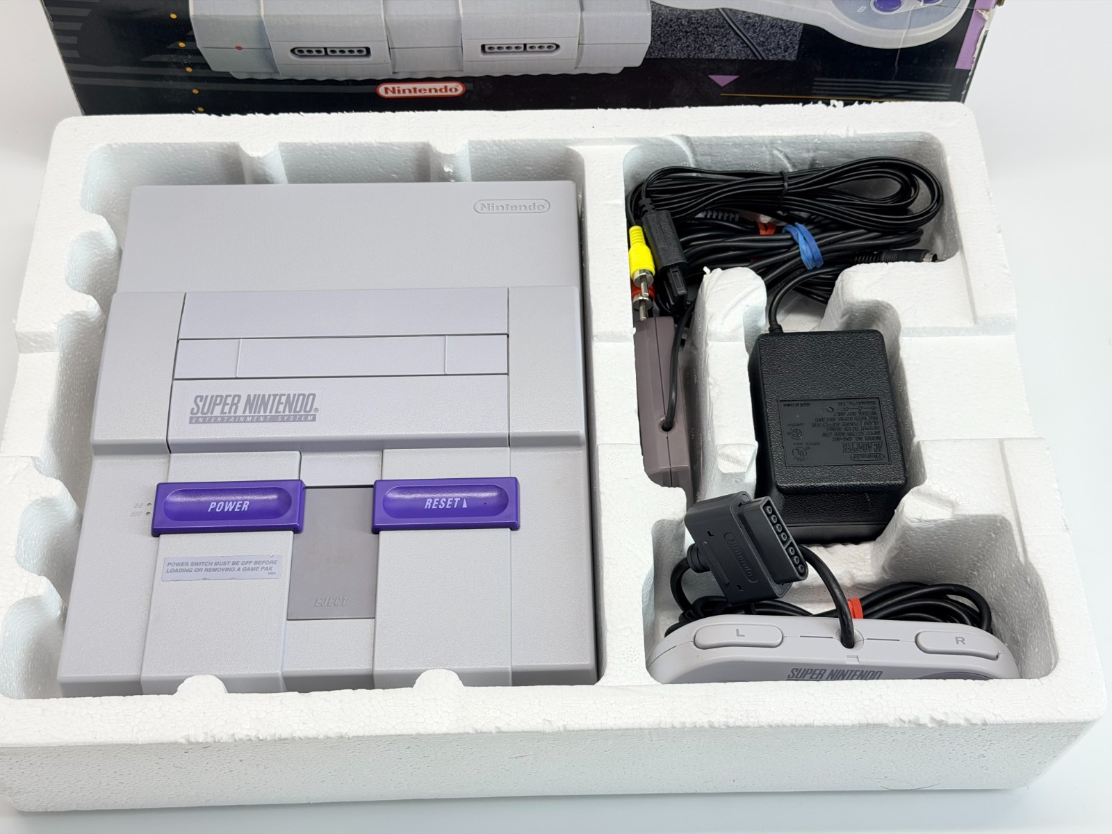 Super Nintendo System Bundle Complete with Original Box *TESTED*