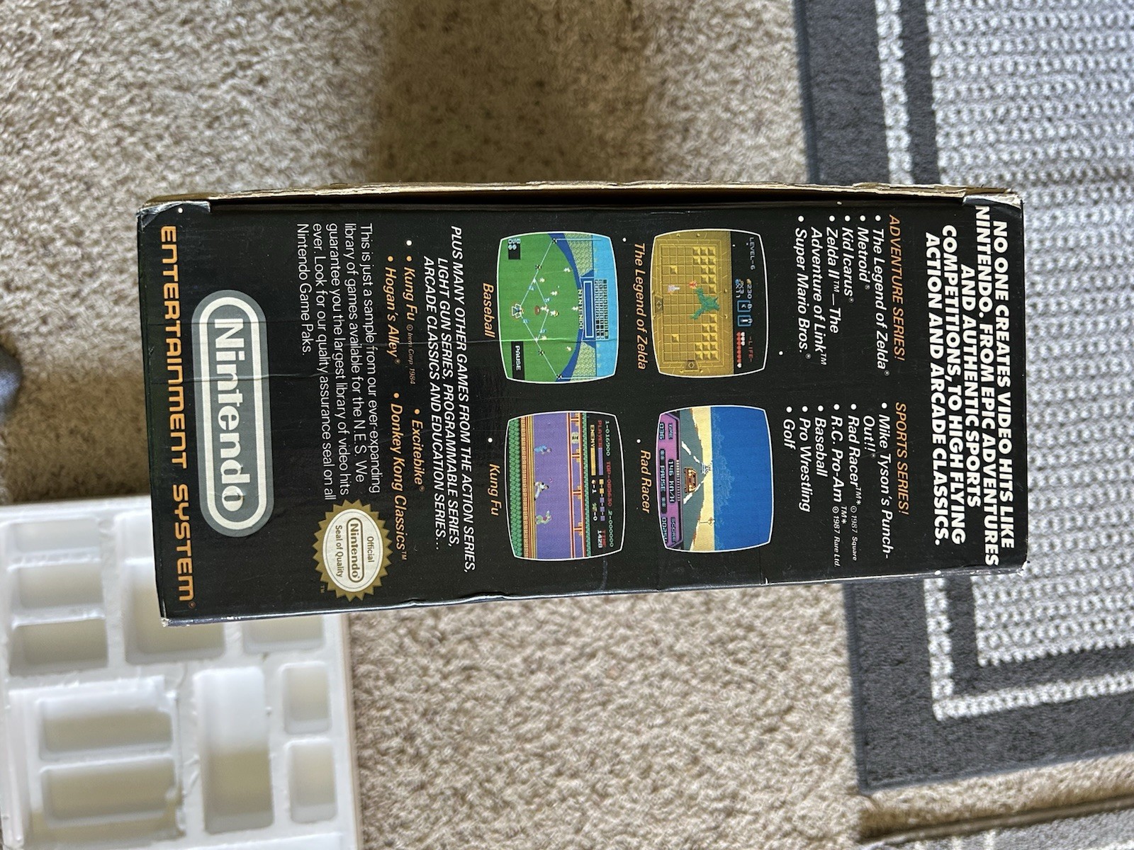 Nintendo NES Action Set Console w/ Box, Light Gun