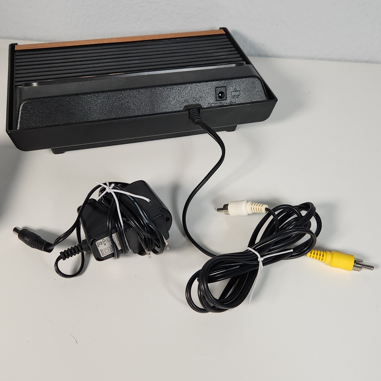 Atari Flashback 4 Classic Game Console W/ 2 Wireless Controllers TESTED
