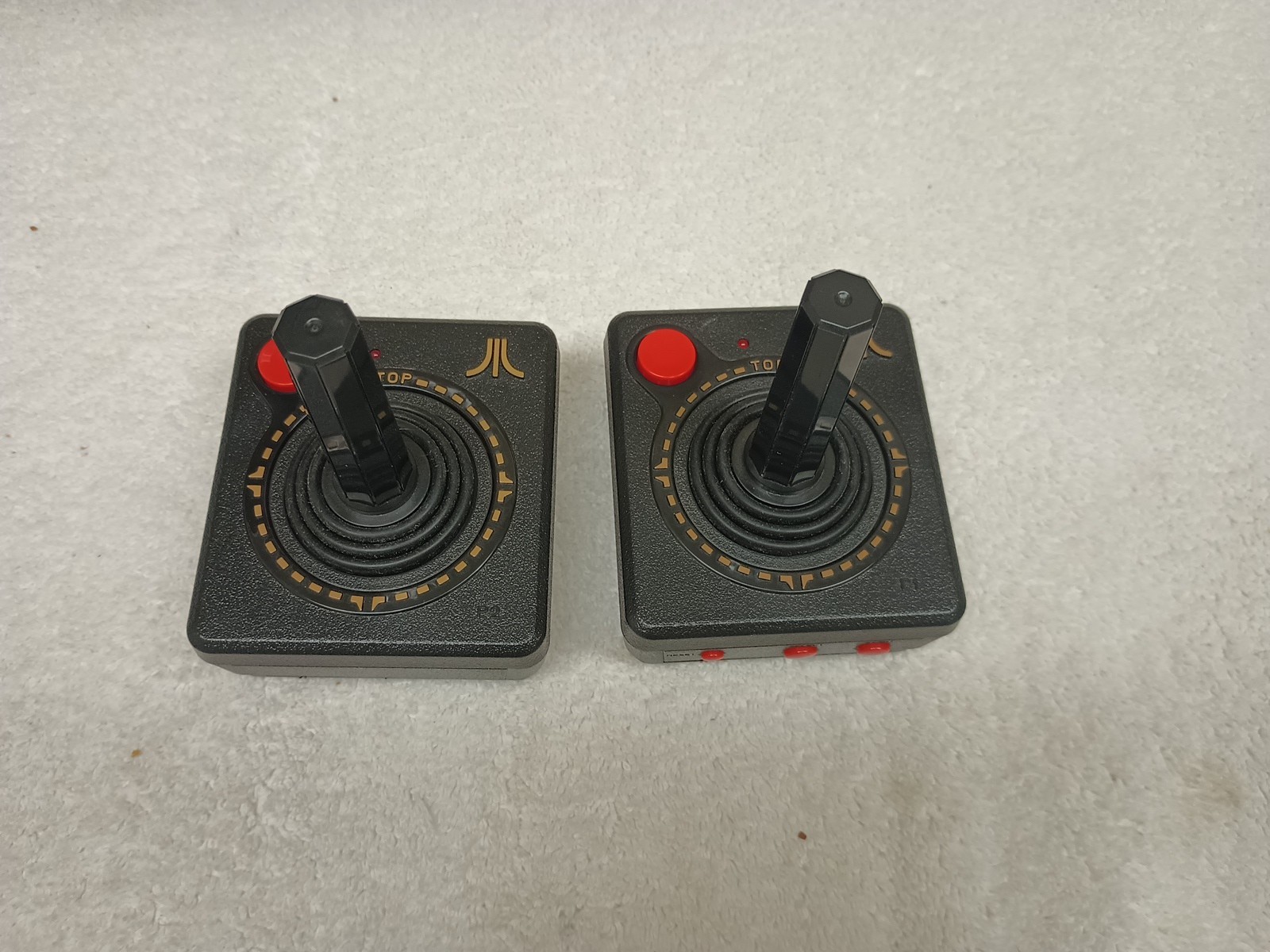 Atari Flashback 5 Classic Game Collector’s Edition Console W/Wireless Controller