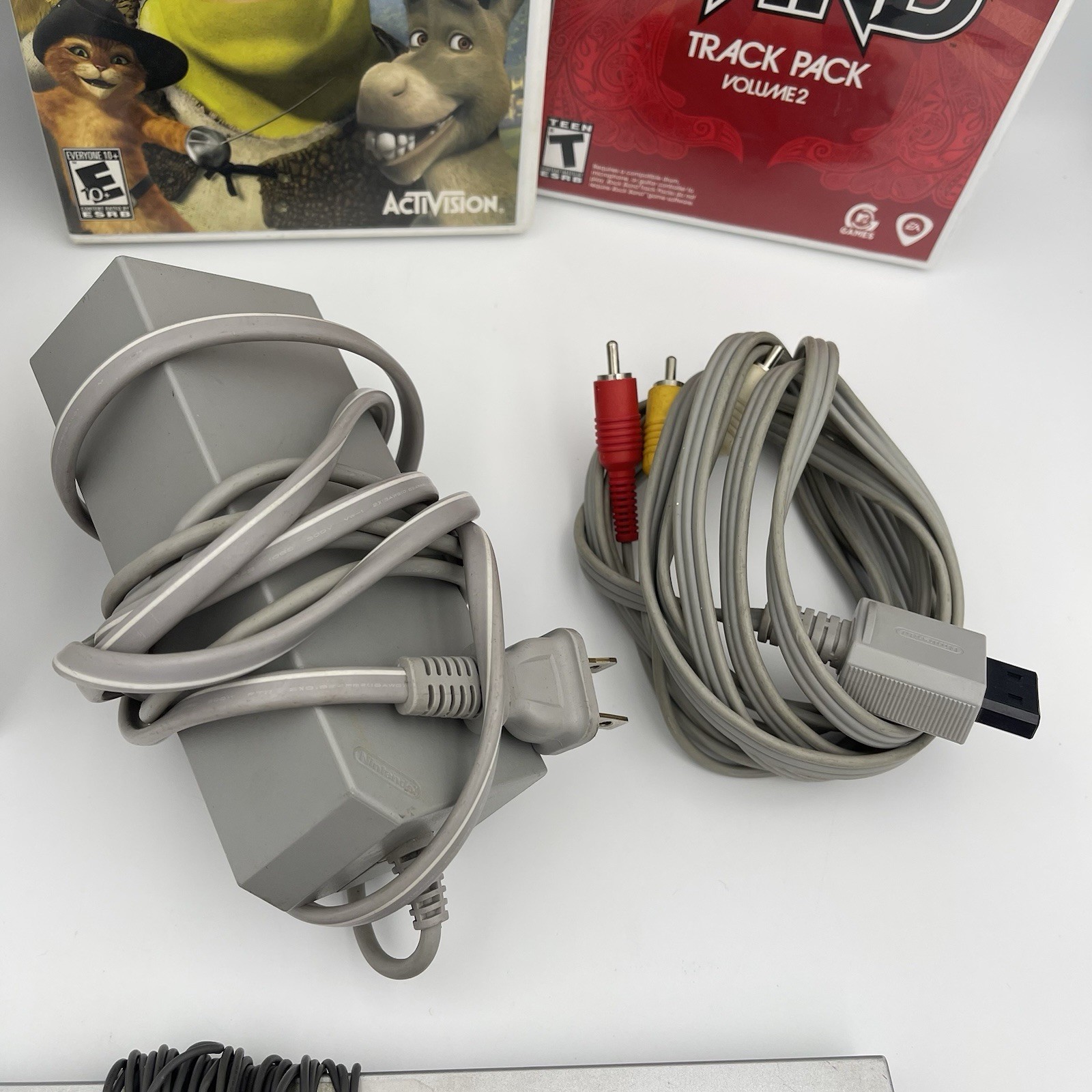 Nintendo Wii RVL-001 Console Bundle – Tested Works – White Gamecube Compatible