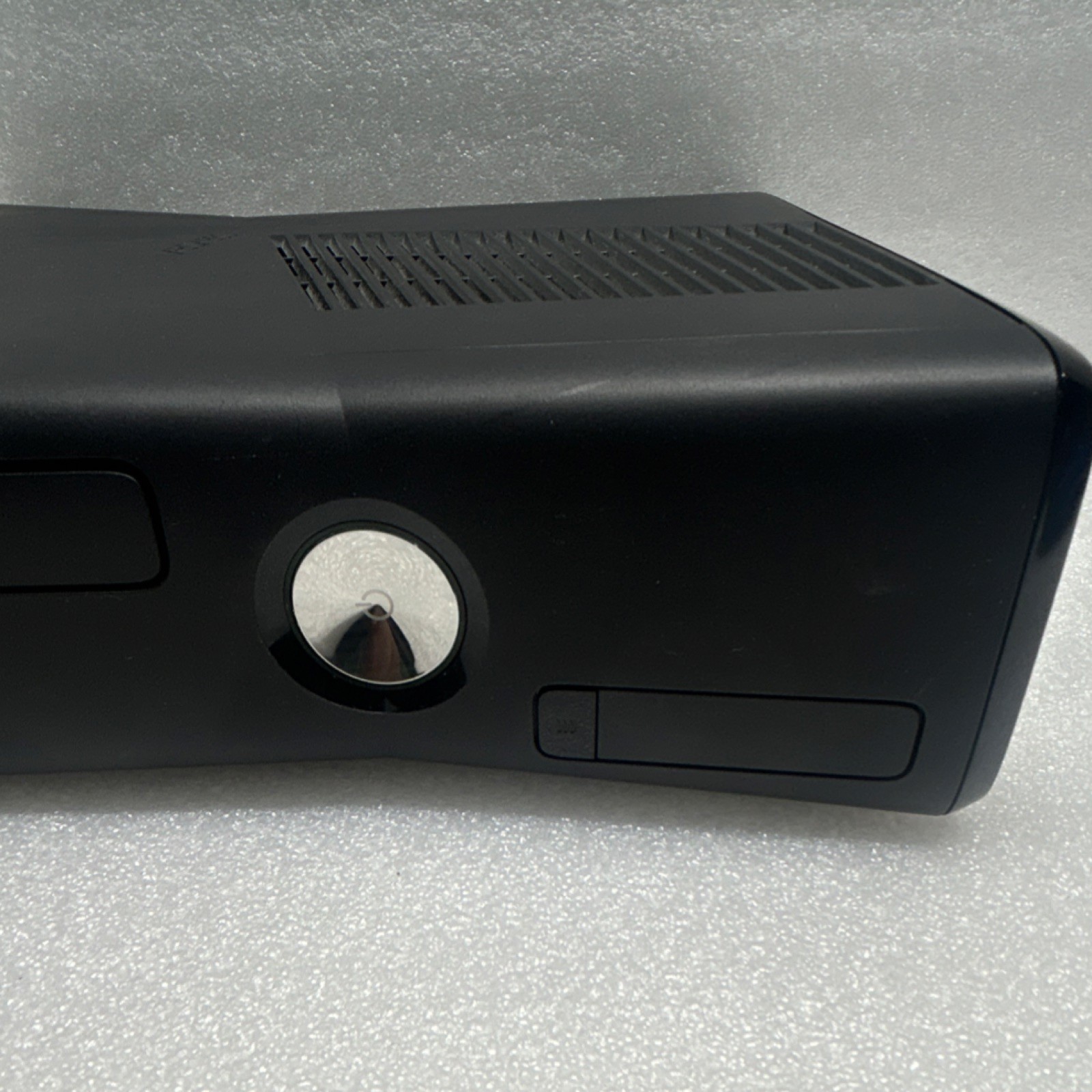 Microsoft Xbox 360 S Console w/ Kinect Sensor, Wired Controller, Cables