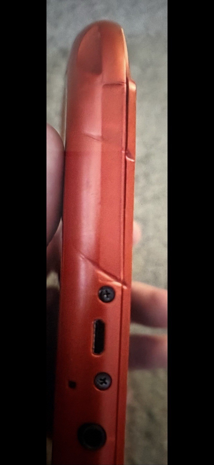Sony PS Vita PCH-2000 Red Region Free With 6 Games & Case & Charger – 🔥🔥🔥