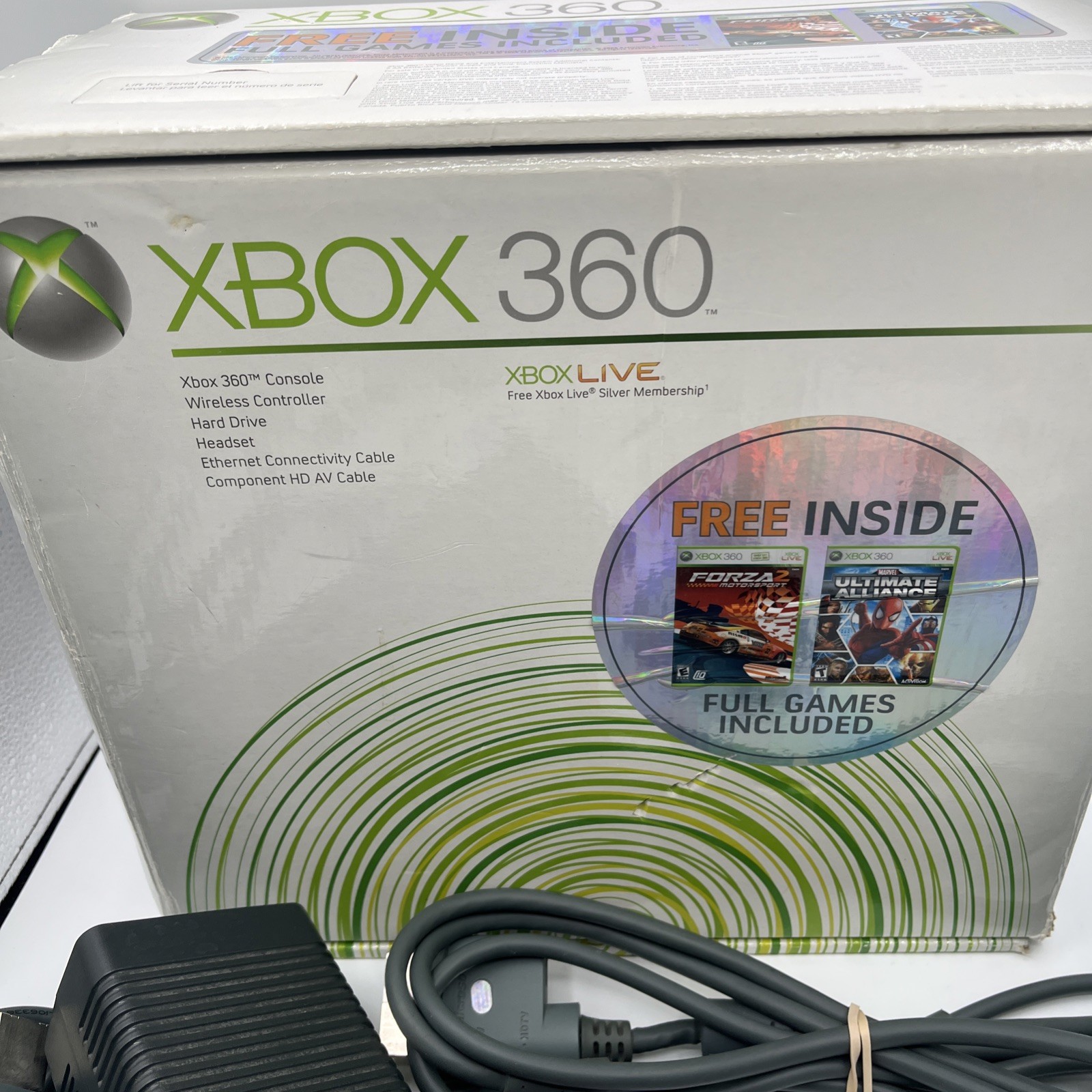 Microsoft Xbox 360 White Console w/ Cable and 2 Controllers