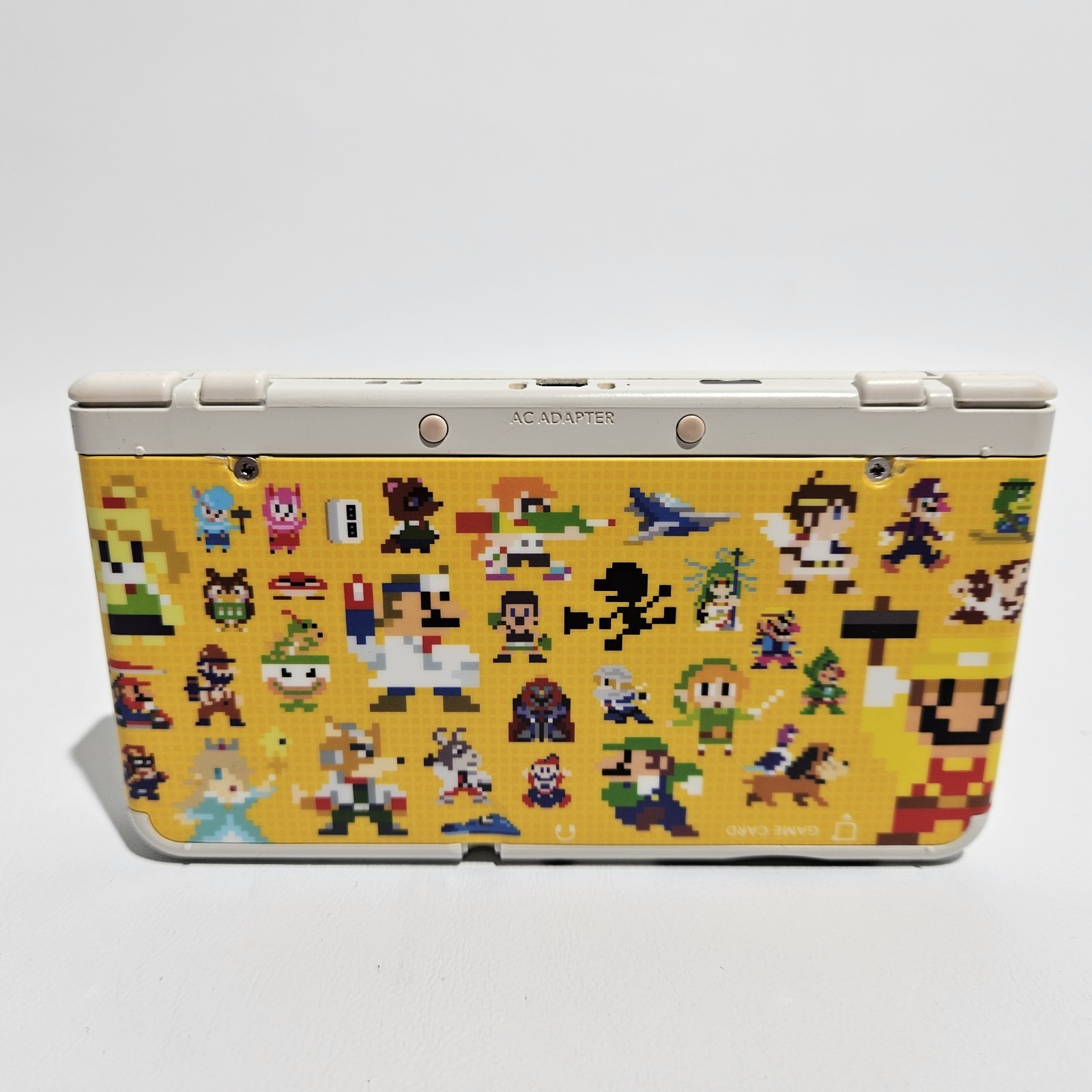 Nintendo New 3DS White Handheld System Console 3D Land Edition With Charger