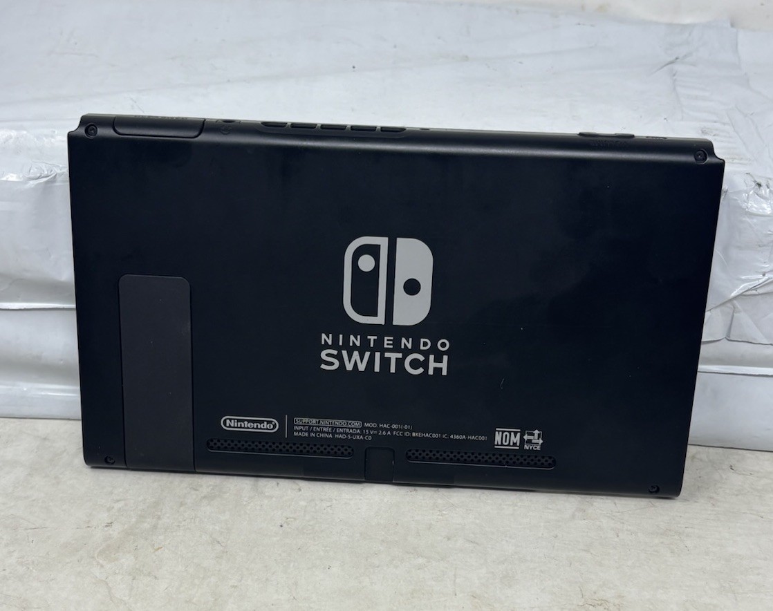Nintendo Switch HAC-001 Console Mario Game Bundle + Pro Controller Cords Tested.