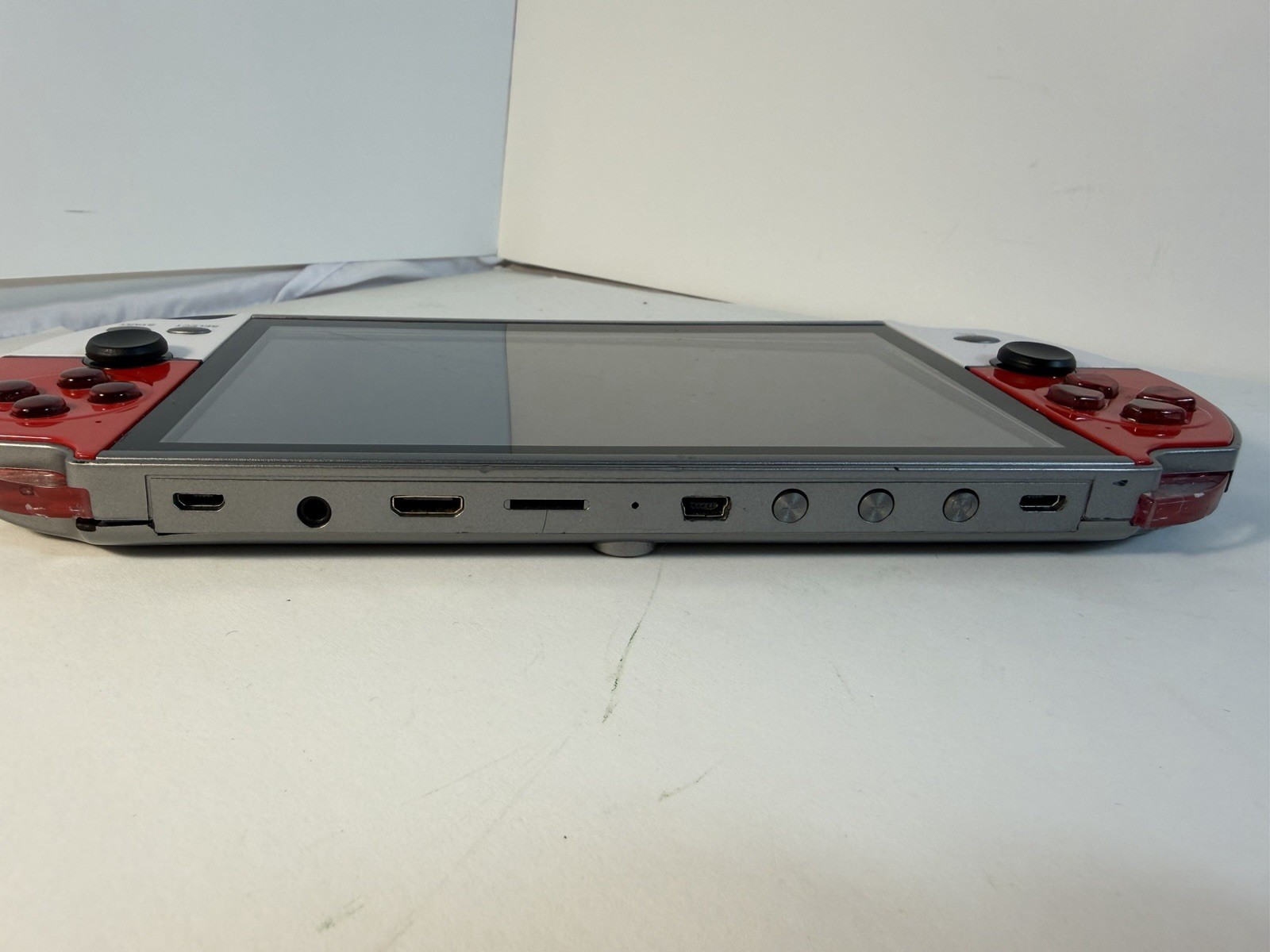 Retro Handheld Game Console Portable Multimedia Player 16GB Built-In Games