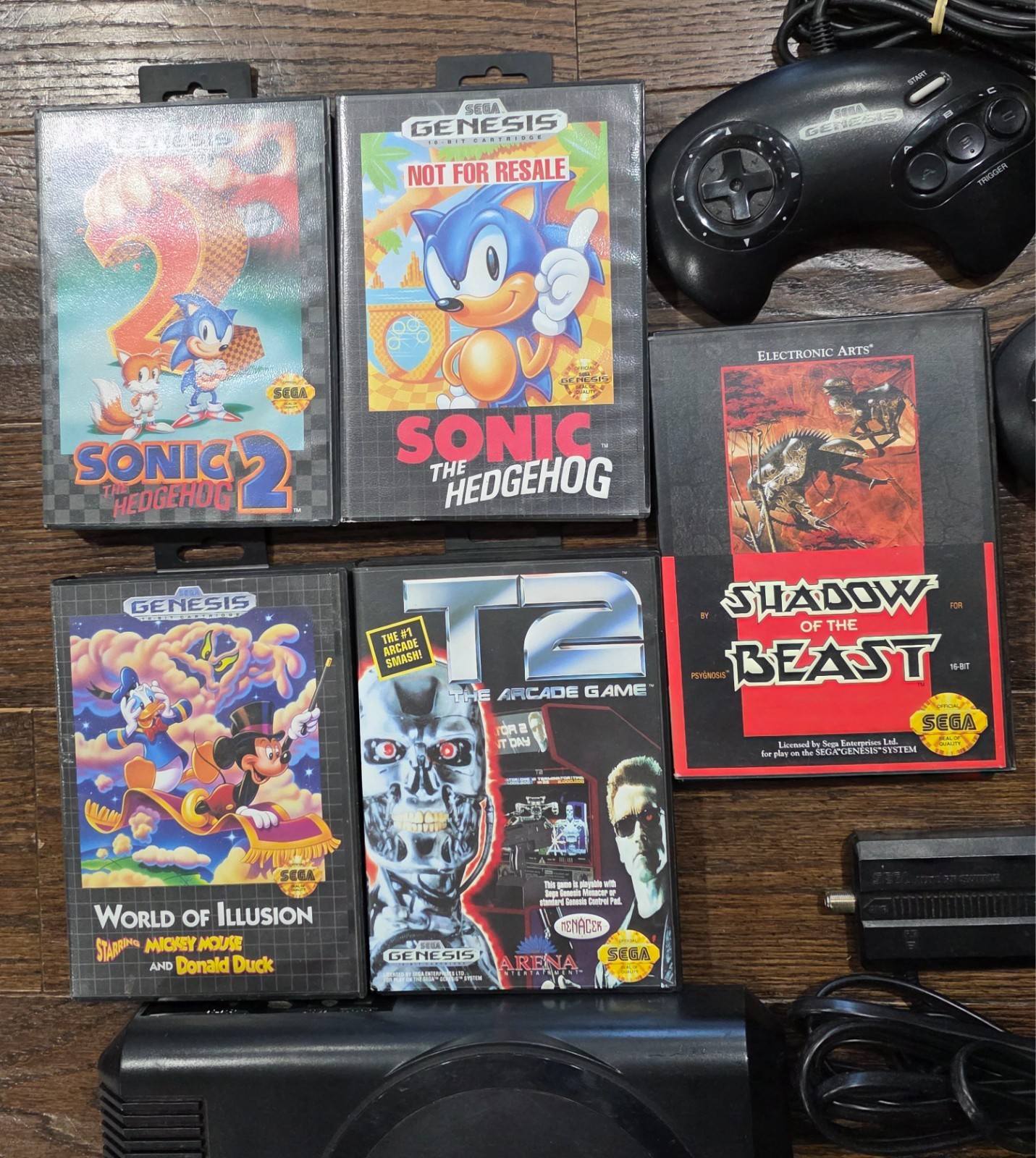 Sega Genesis 16bit console 1601 with games tested