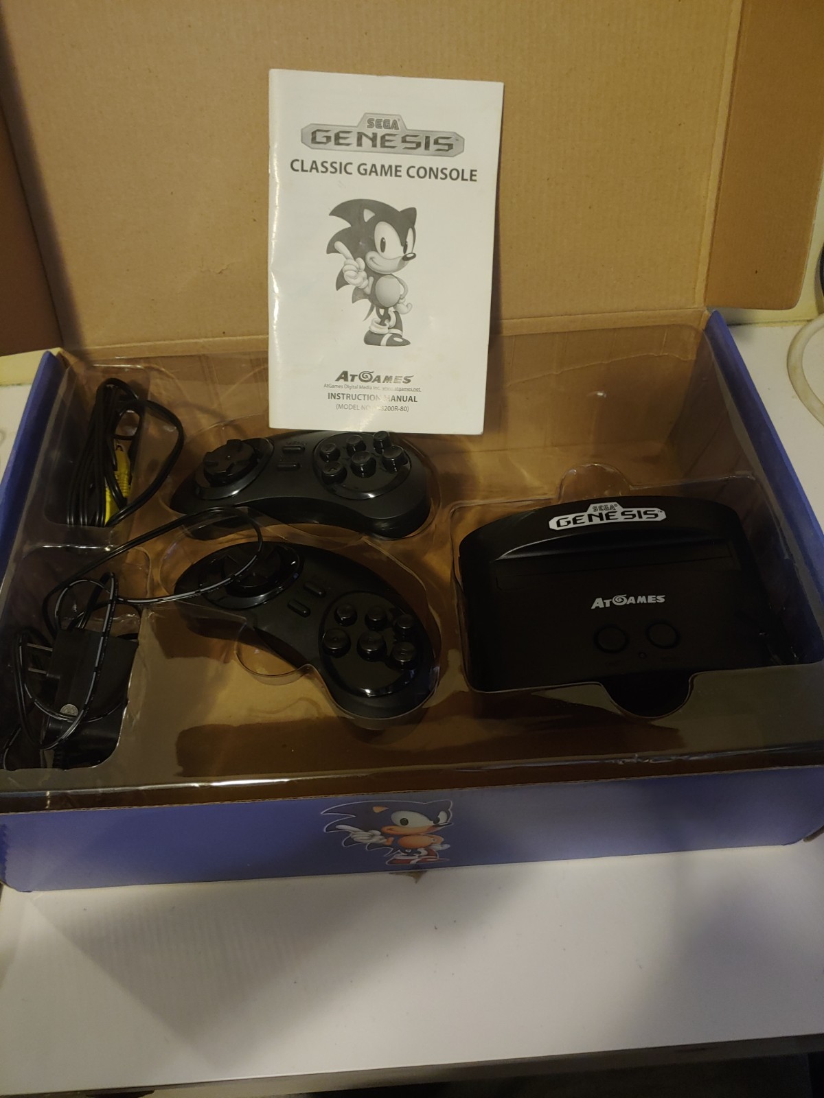 Sega Genesis Classic w/80 built in games. 2012. tested. w/ retail box 93% pkg…
