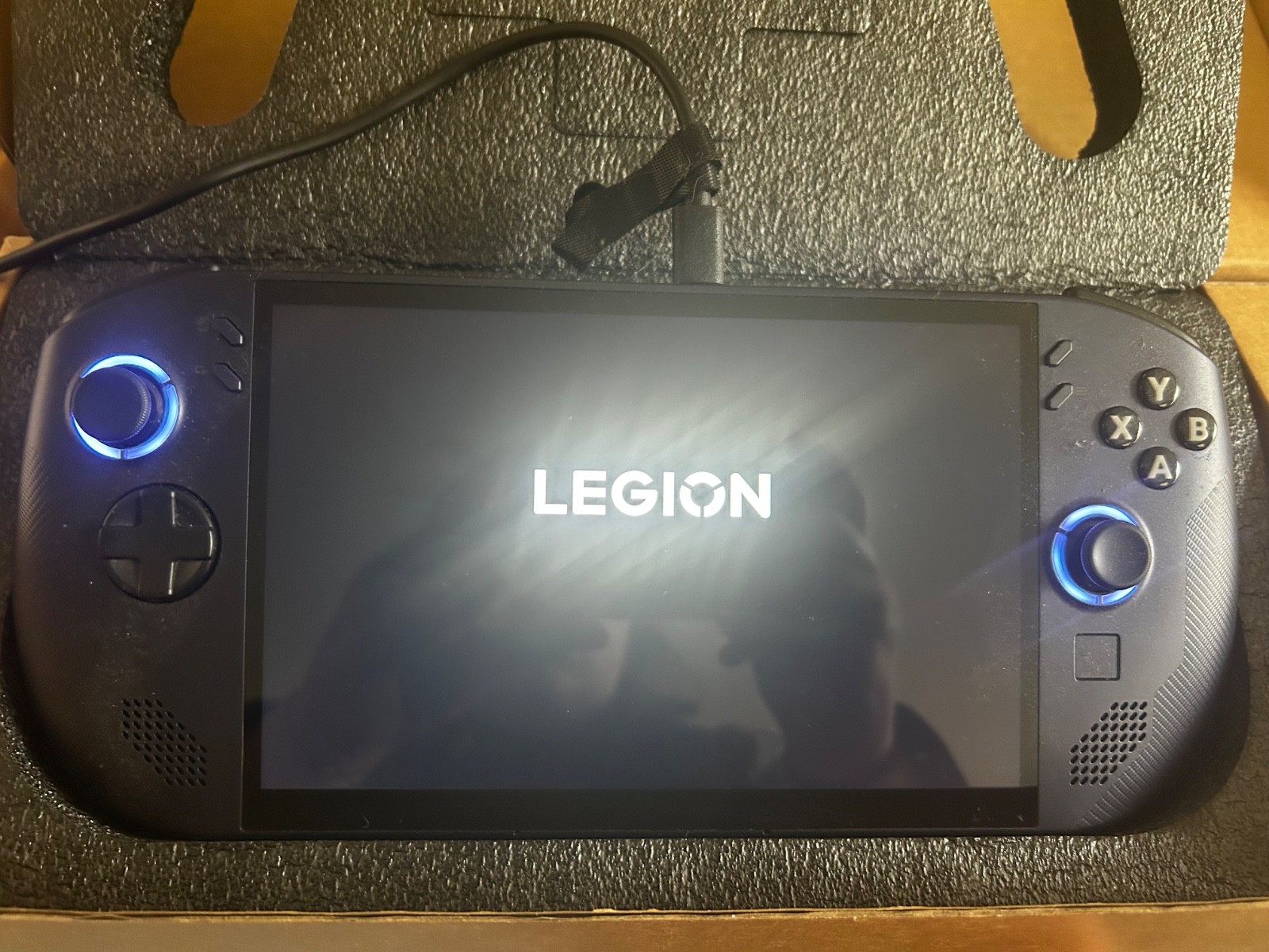 Lenovo Legion Go S (AMD Ryder Z2 GO) 16GB RAM, 512GB SSD, SteamOS