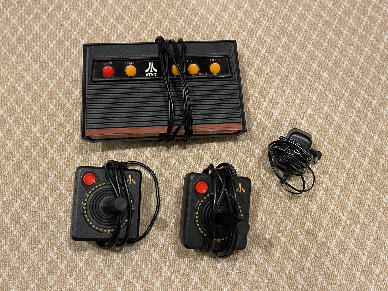 Atari Flashback 2 Launch Edition Black Plug&Play TV Game (PAL)