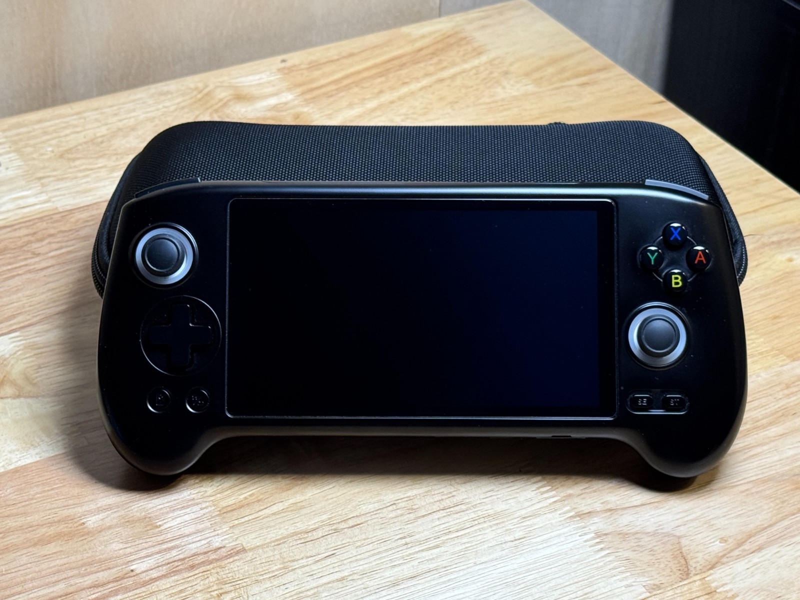 Anbernic RG556 handheld game console W/ Case