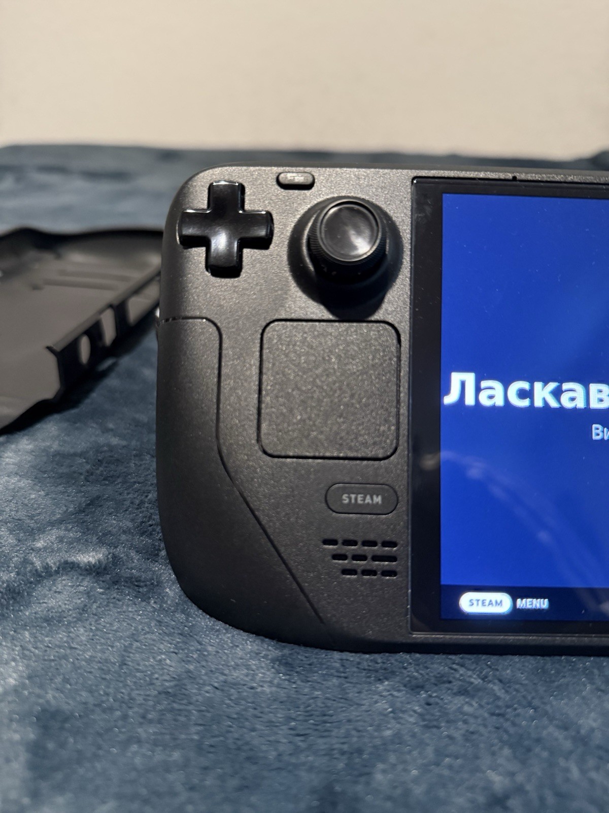 Valve OLED Steam Deck 1TB With Dock Station, Case, Charger Included