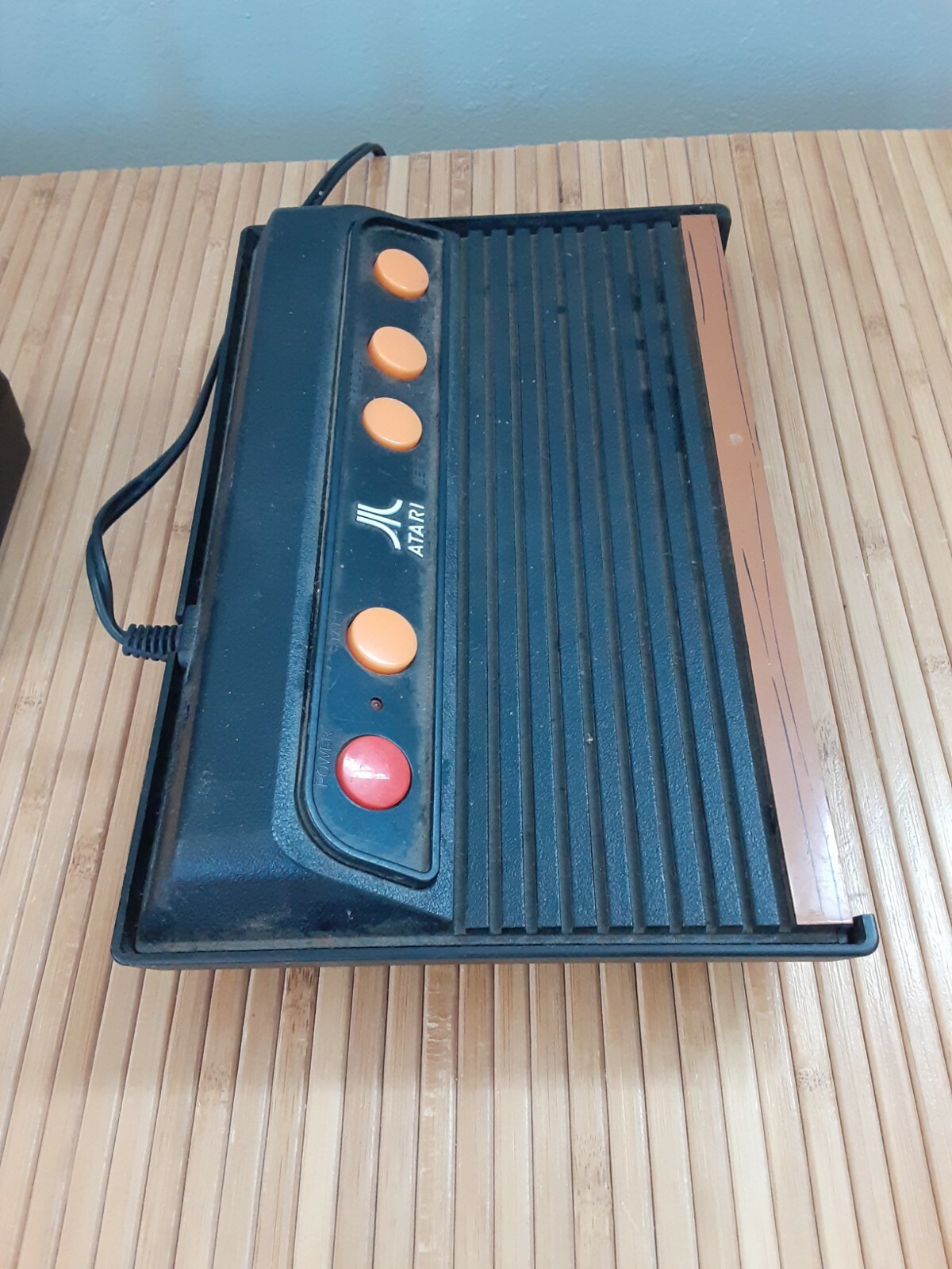 Atari Flashback 4 classic game console w/2 Joysticks untested Hantat Tech 2012