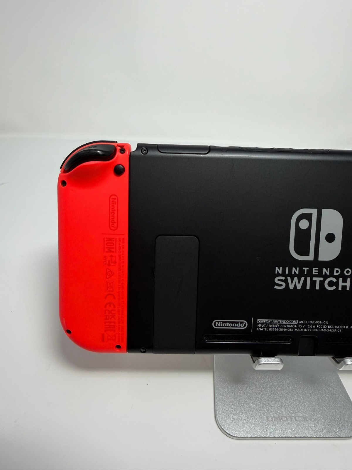 Nintendo Switch HAC-001(-01) 32GB Small Crack in Case Tested Working