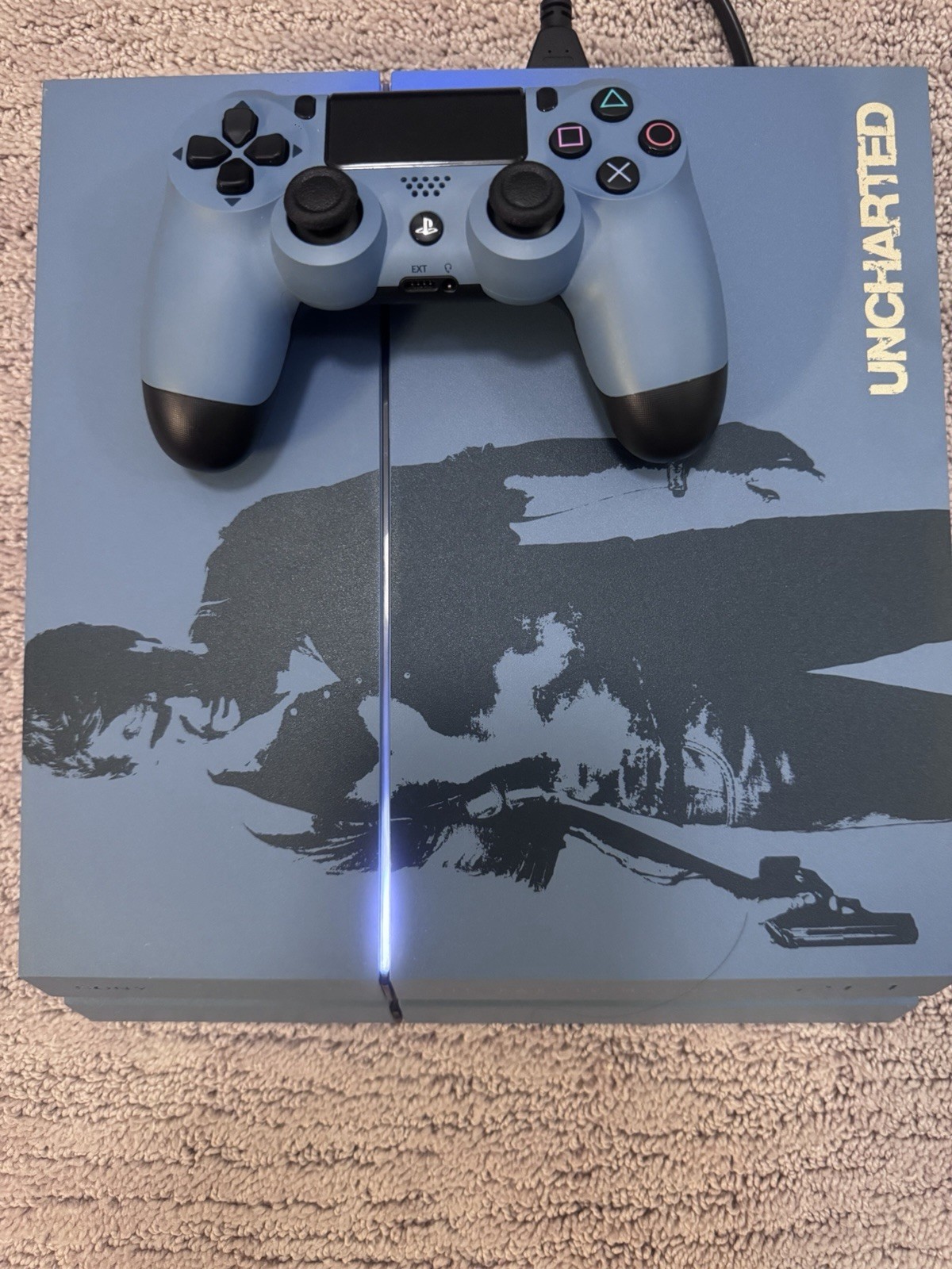 PS4 Uncharted 4: Limited Edition Console With Controller Low firmware 6.72 Rare