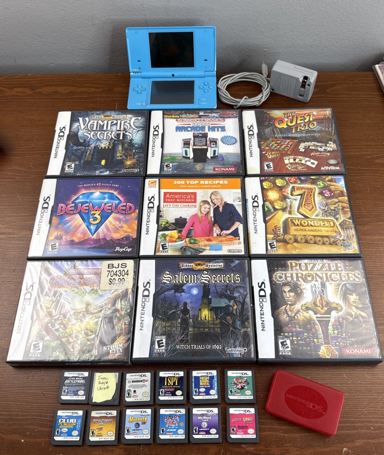 Nintendo DS DSI Blue Handheld Console Charging Cord & 21 Games See Pics Details