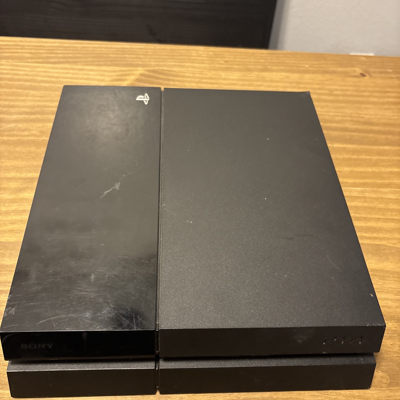 Sony PlayStation 4 (500 GB) Home Console – Black Won’t Turn On Cuh-1115A