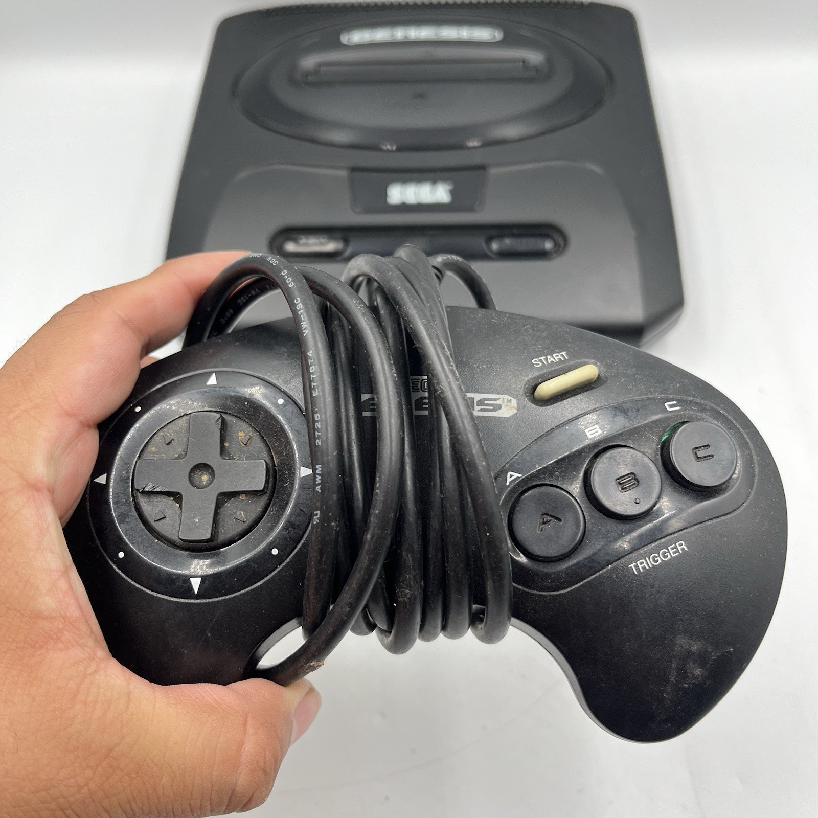 SEGA Genesis Model 2 Console with Original Controller (TESTED/WORKS)