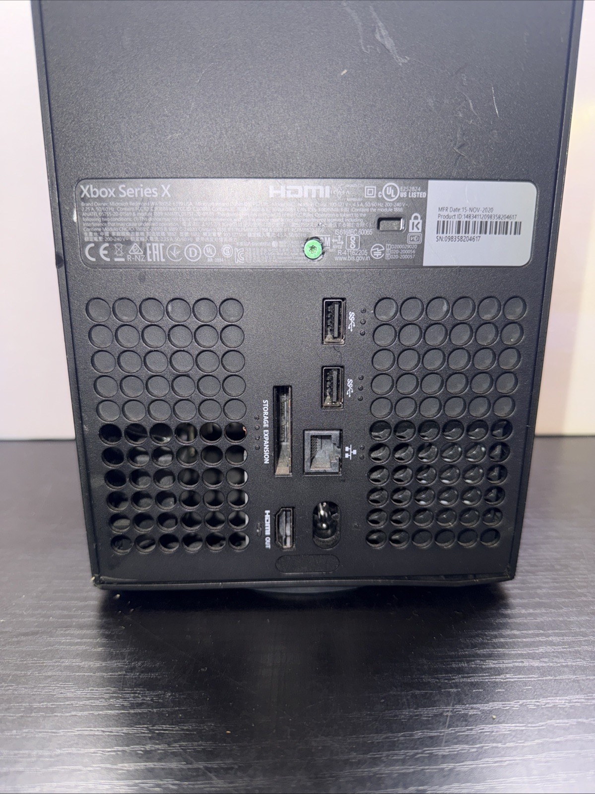 •Cosmetically Flawed•Microsoft Xbox Series X 1TB Console