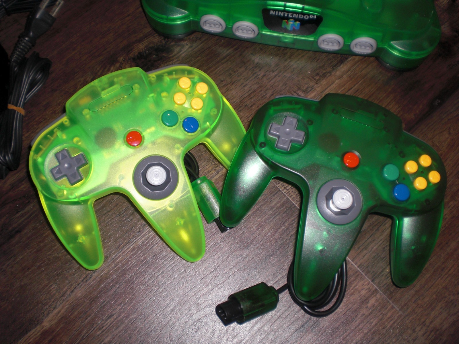 Nintendo 64 N64 Console System FUNTASTIC CLEAR JUNGLE GREEN 2 Controller AV READ