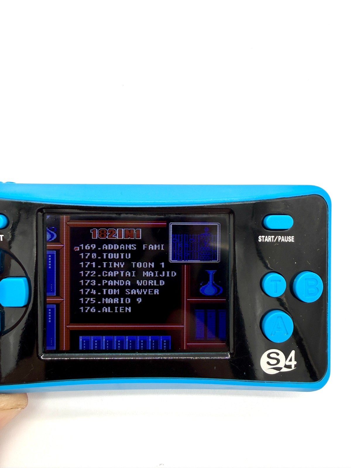 Handheld Game Console 182 Built-in Classic 8-Bit Games 2.5″ LCD Screen