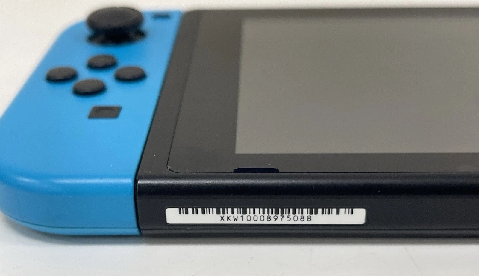 Nintendo Switch Handheld Console – Neon Blue Red JoyCons – Excellent Condition