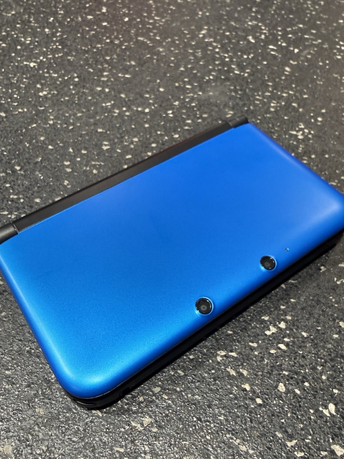 Nintendo 3DS XL Blue Console W/ Charger *Tested and working*