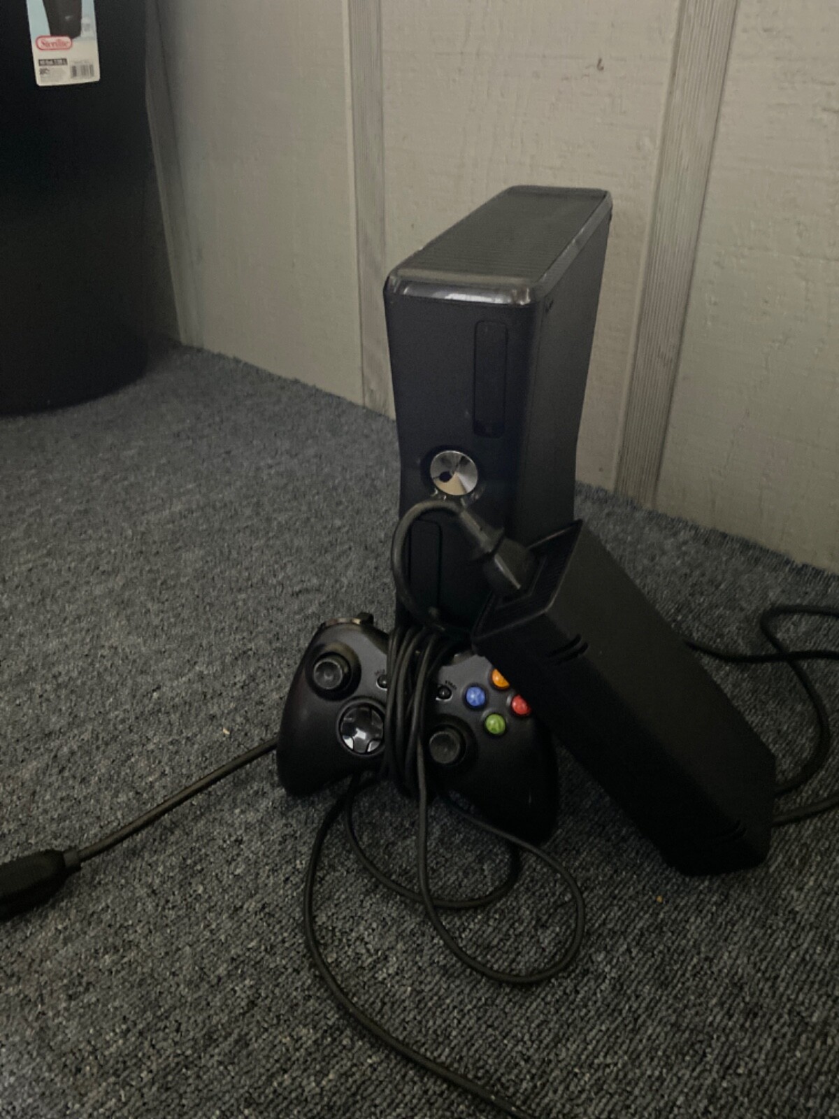 Microsoft Xbox 360 S with Kinect 250GB Glossy Black Console (NTSC)