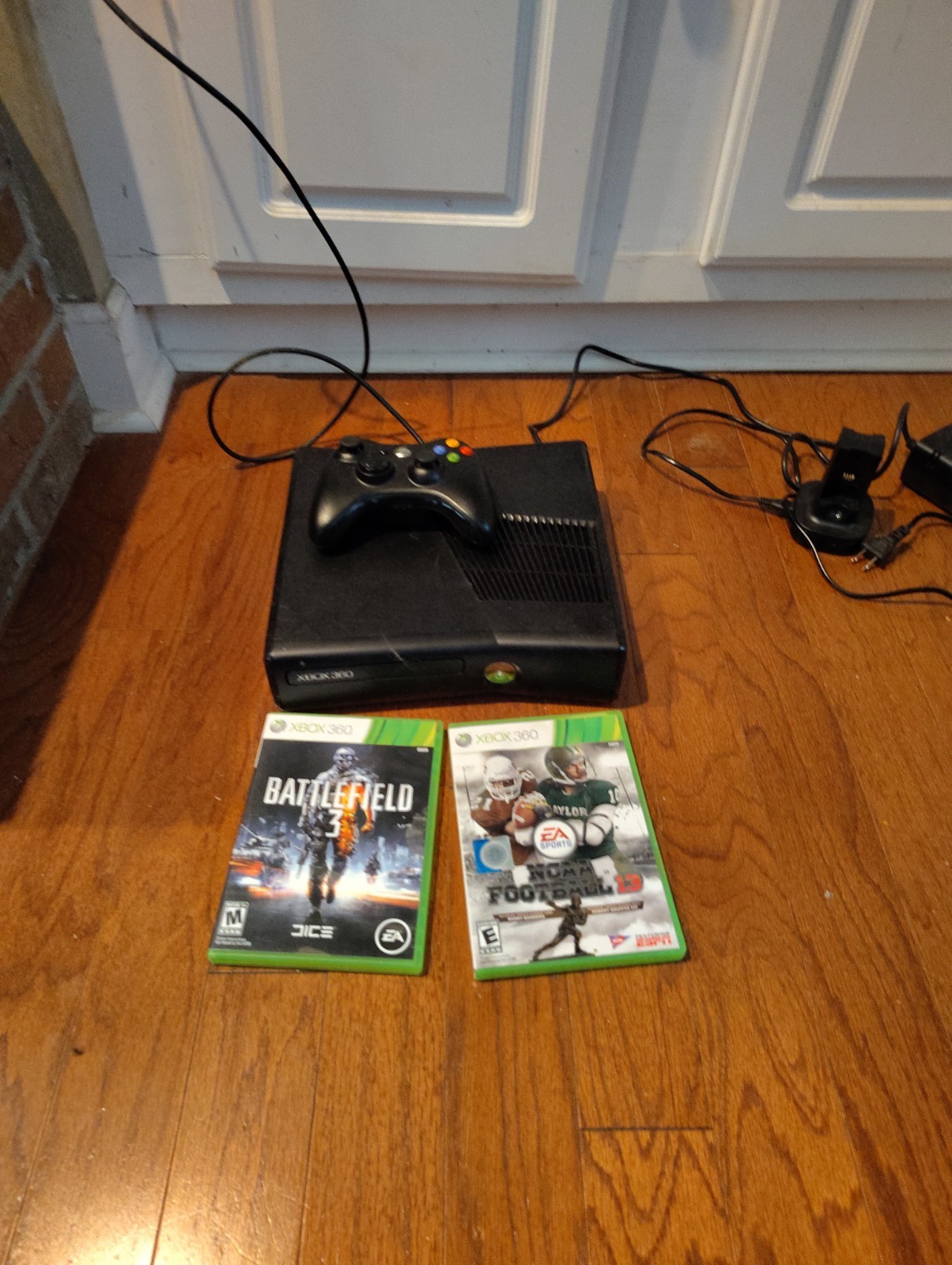 Microsoft Xbox 360 S (slim) 250GB Game Console Black Bundle With Games – Tested!