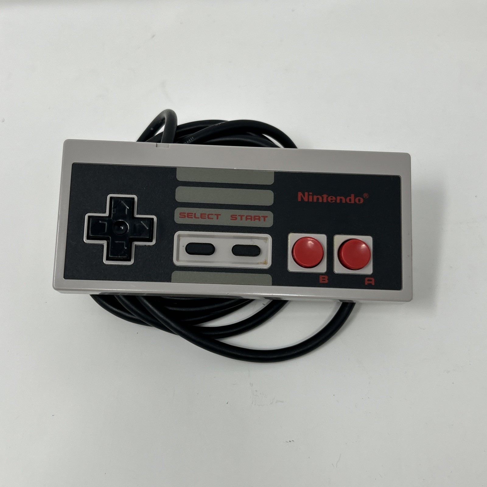 Nintendo NES Console Bundle NEW 72 Pin 1 Controllers Castlevania