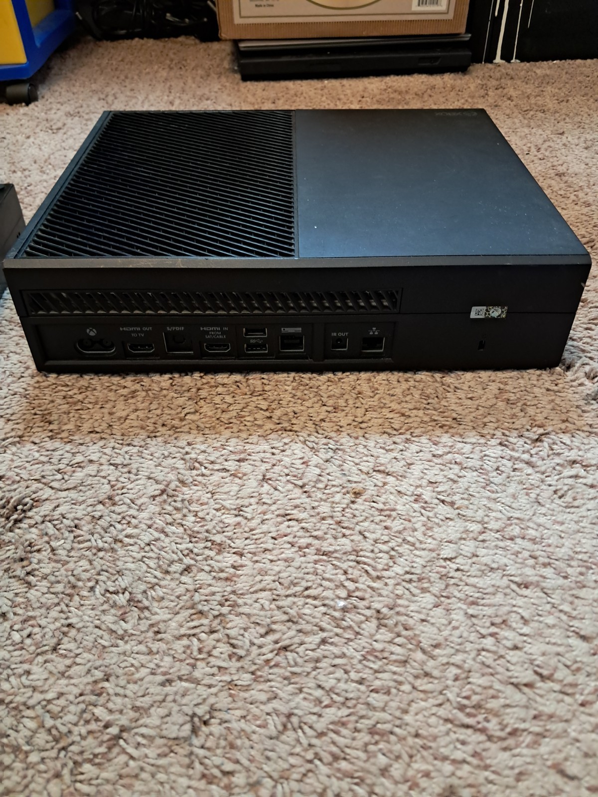 Xbox One Console Just Console (For Parts Not Working) 1tb 1540