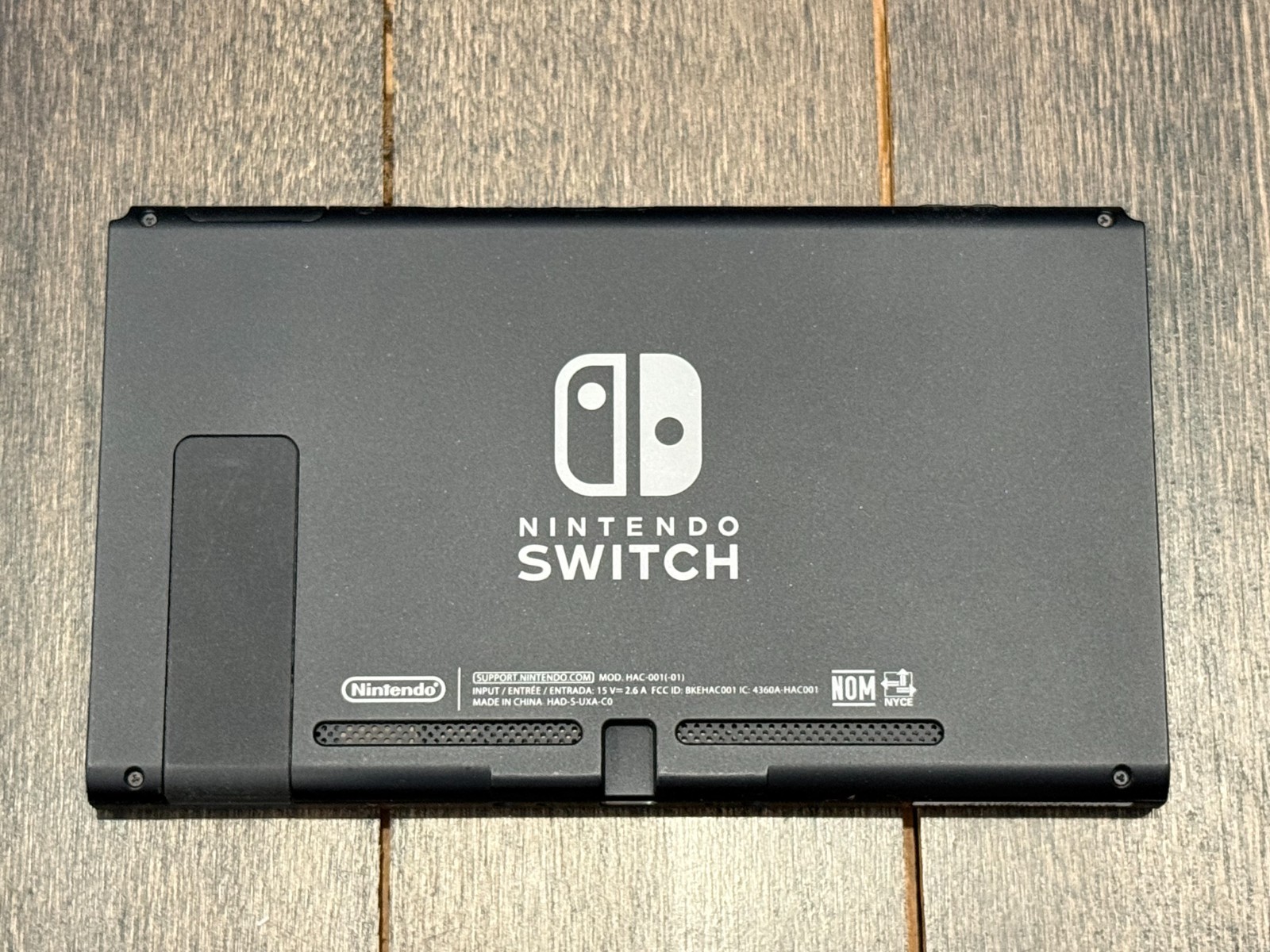 Nintendo Switch V2 Console Bundle HAC-001(-01) + 4 Joy-Cons, Dock, Case – Neon