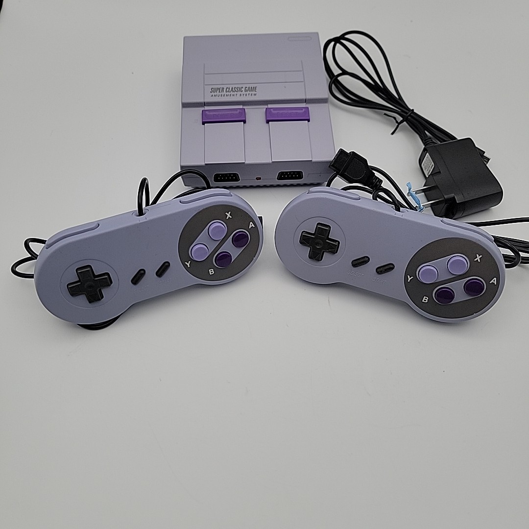 Gamegnu Mini Super Classic Game Amusement System Over 200 Games- EXCELLENT UC