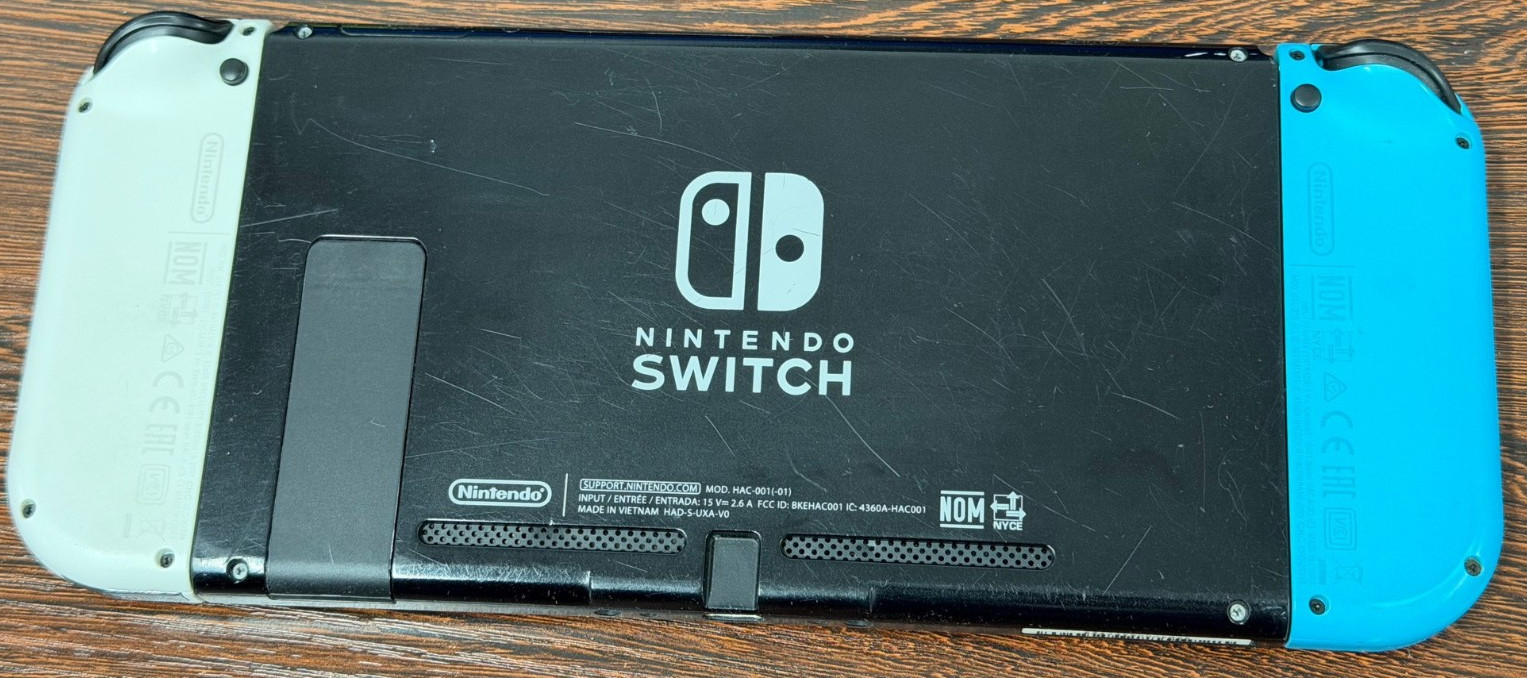 Nintendo Switch Handheld Console – Blue White – Great Used Condition – Works