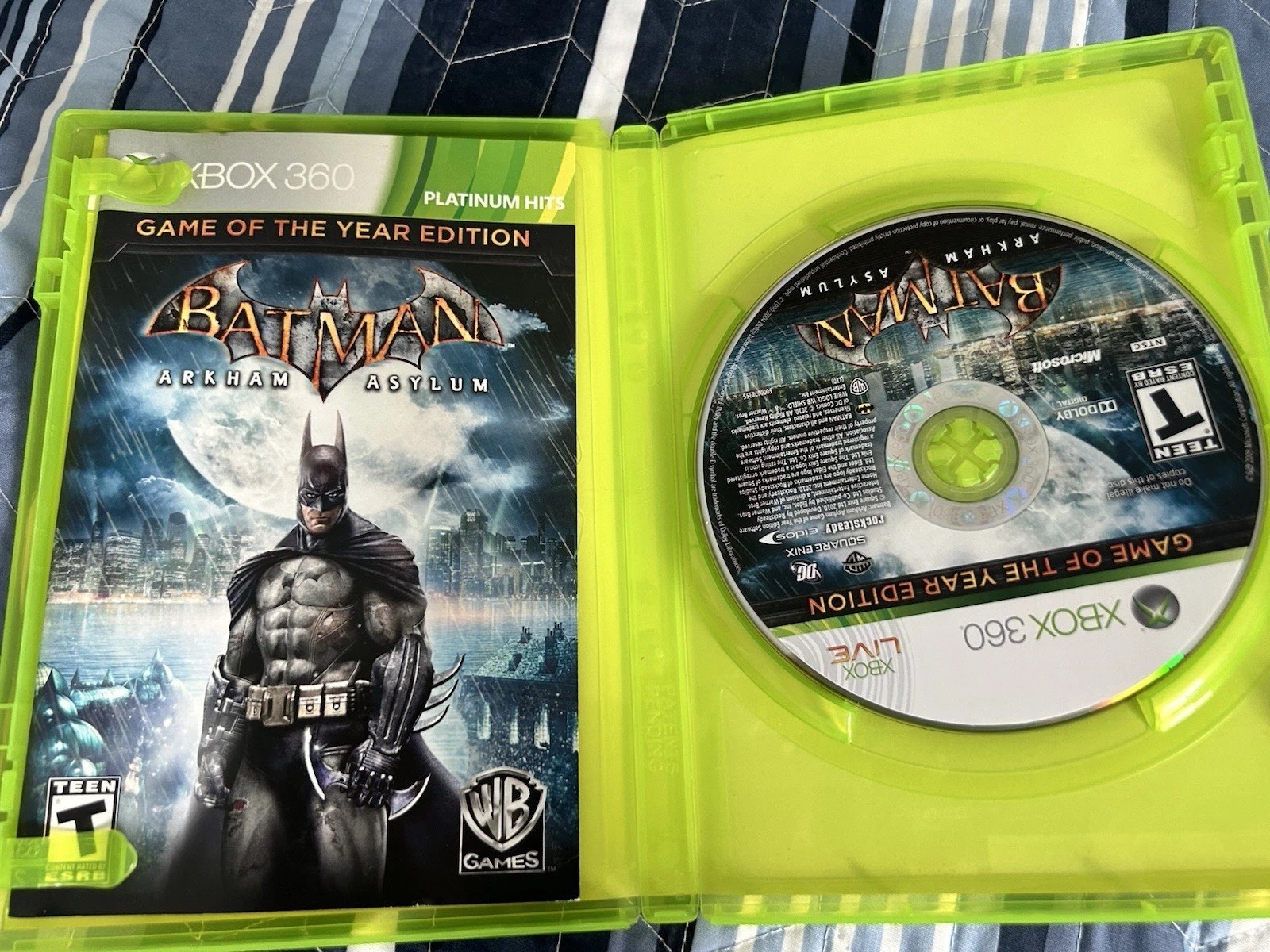 Xbox 360, 3 Wireless &1 Wired Controllers, Cables Included, 7 Games Included
