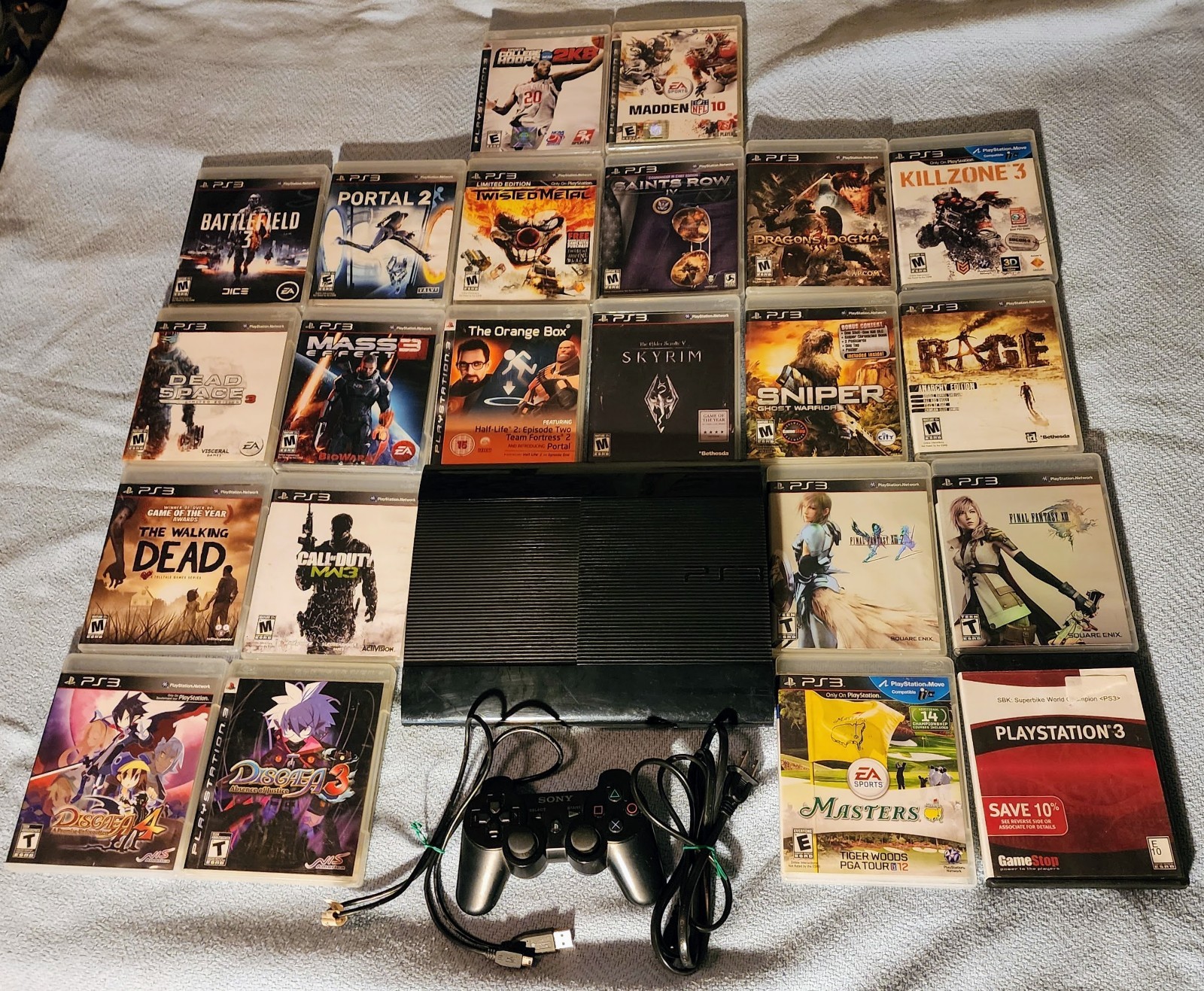 Sony PlayStation 3 Super Slim Console CECH-4001C 500gb Ps3 (Working) + 22 Games