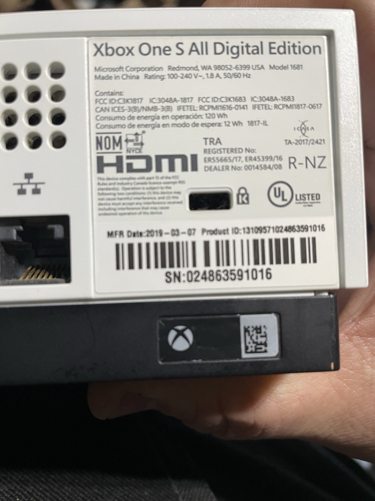 Microsoft Xbox One S 1TB Console Model 1681 White ( Tested ) Model 1681